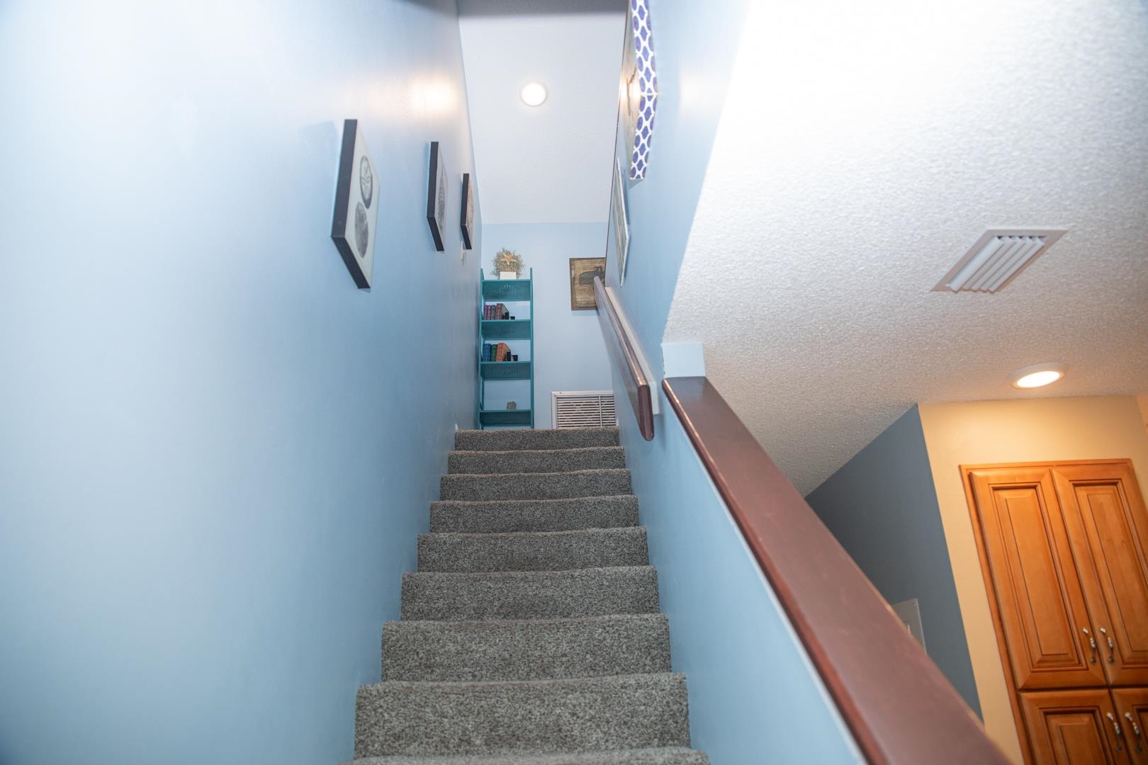 Image 25 of 47 For 17 Village Del Prado Cir