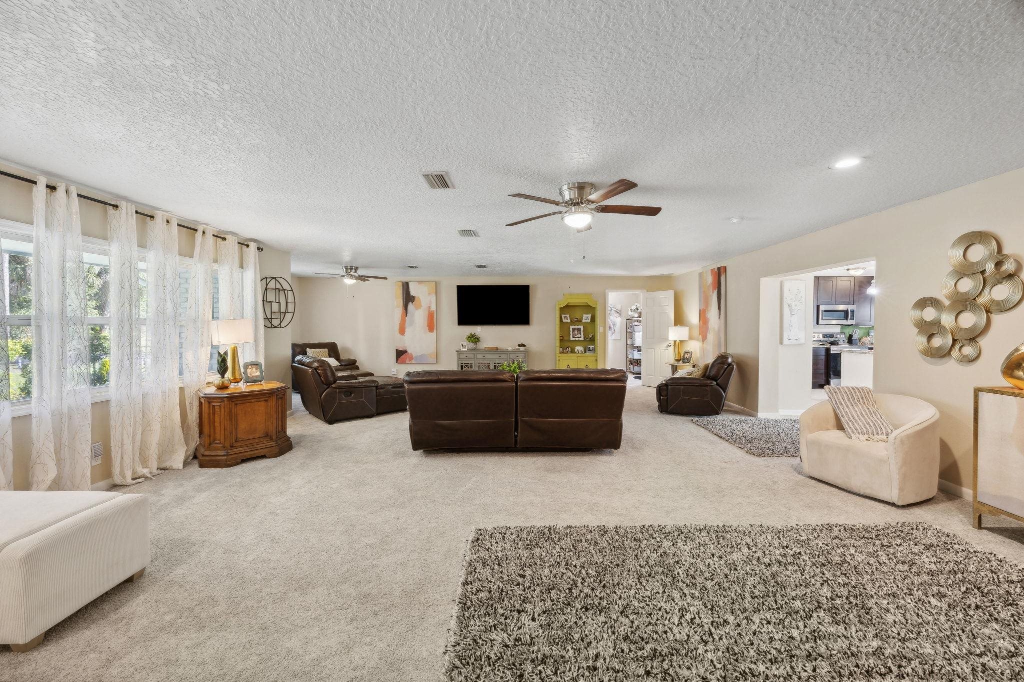 Image 14 of 94 For 121 Herja Acre Ln