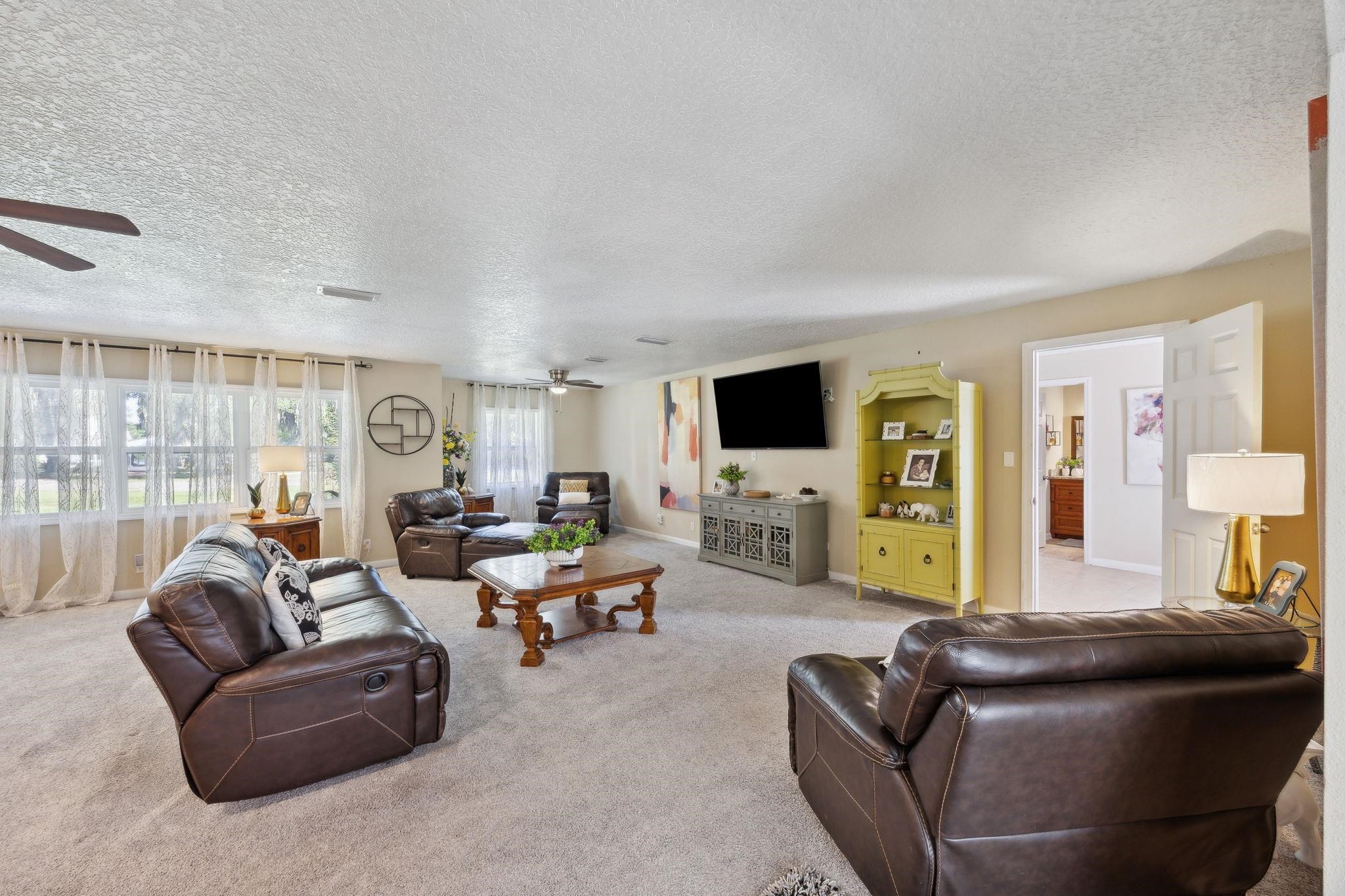 Image 20 of 94 For 121 Herja Acre Ln