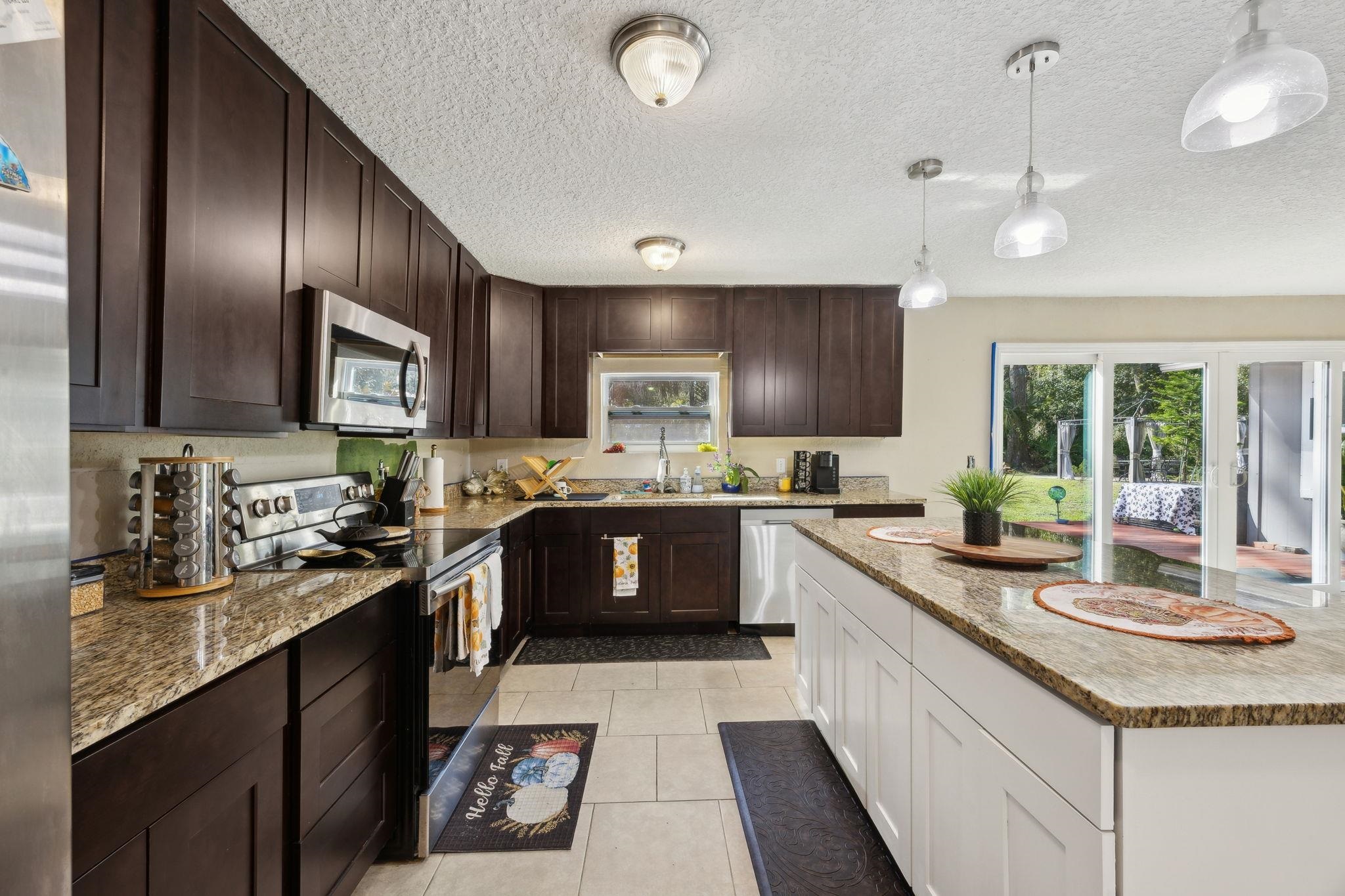 Image 31 of 94 For 121 Herja Acre Ln