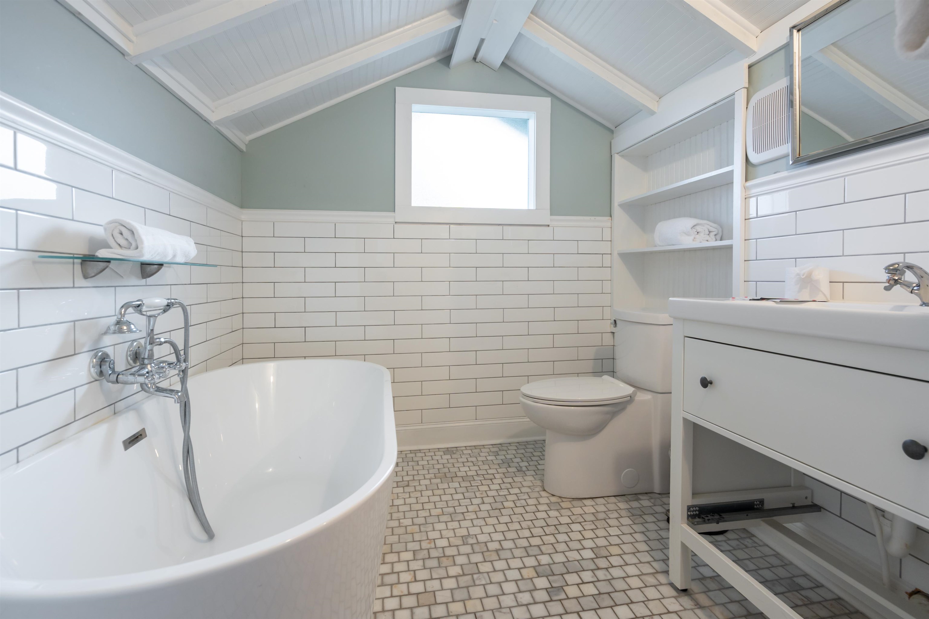 Image 33 of 55 For 8 Park Ave  