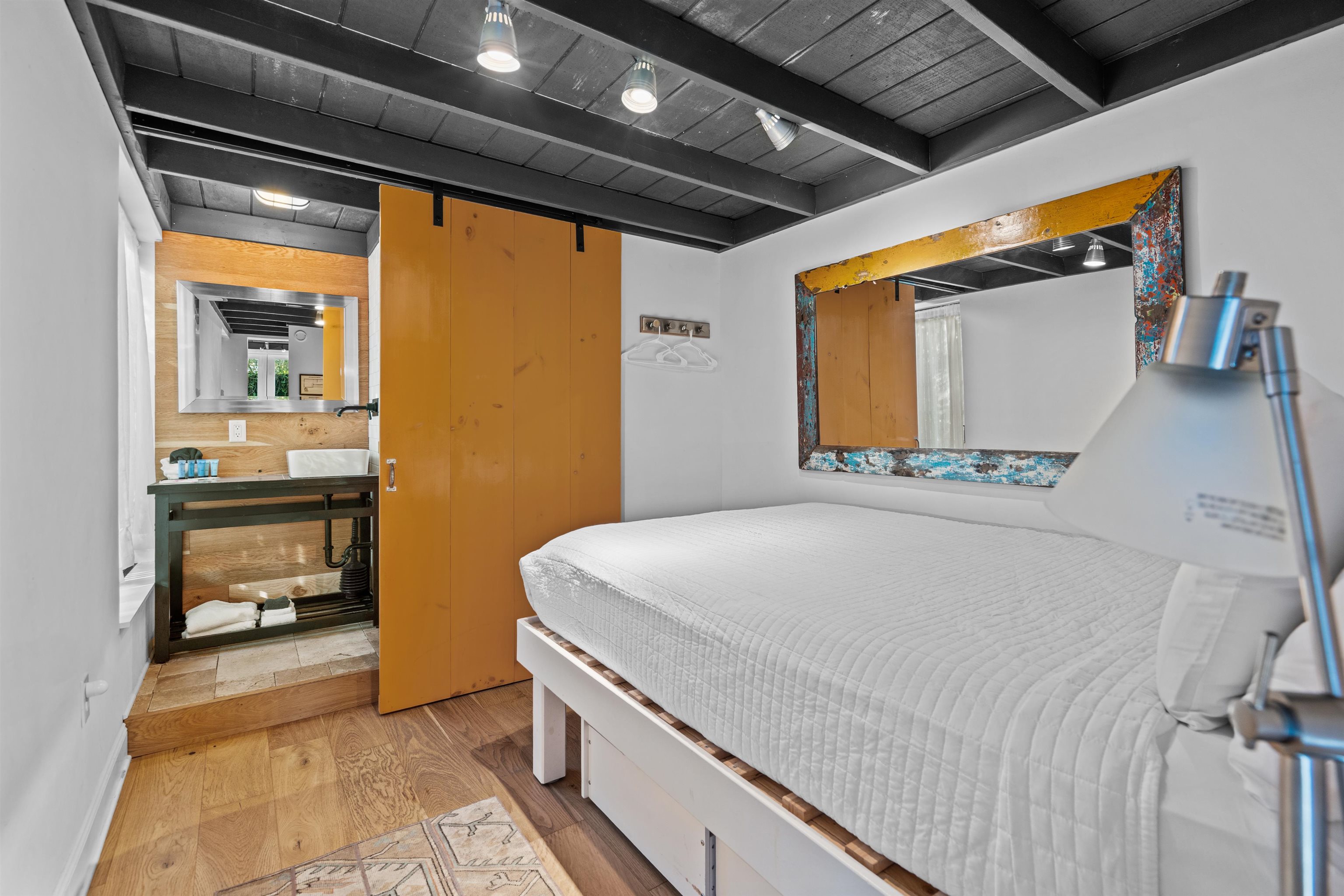 Image 44 of 55 For 8 Park Ave  