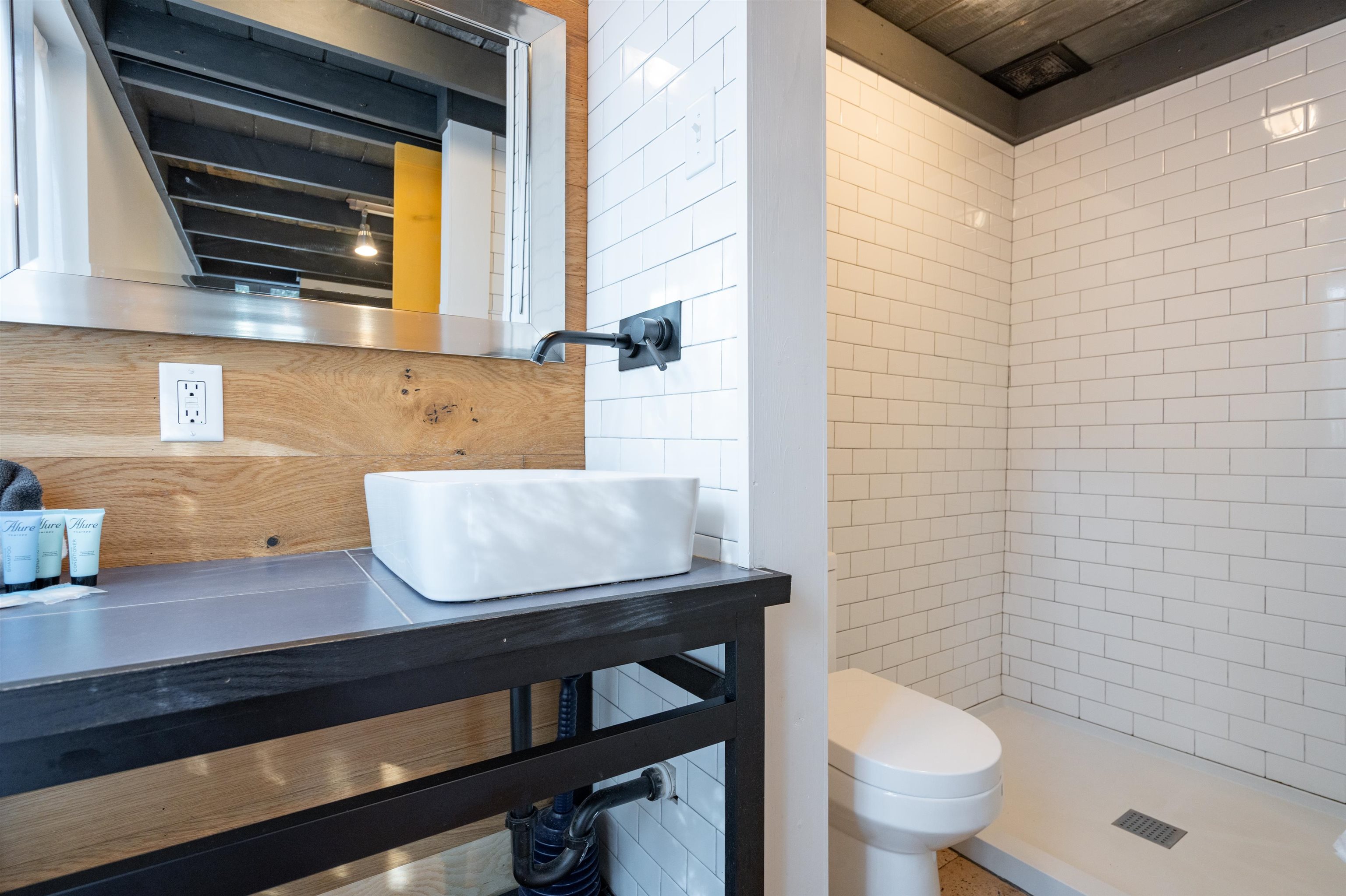 Image 45 of 55 For 8 Park Ave  