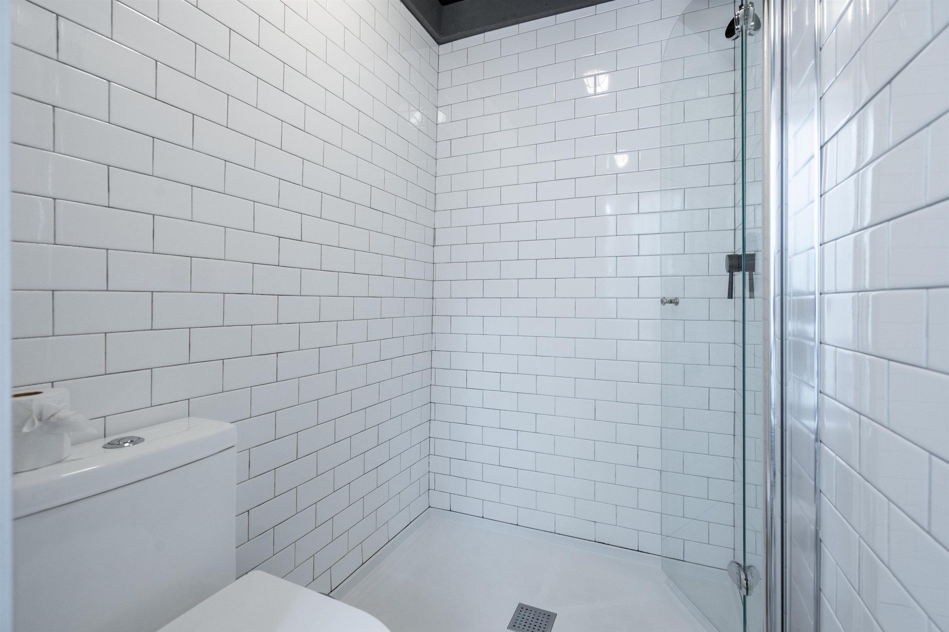 Image 46 of 55 For 8 Park Ave  