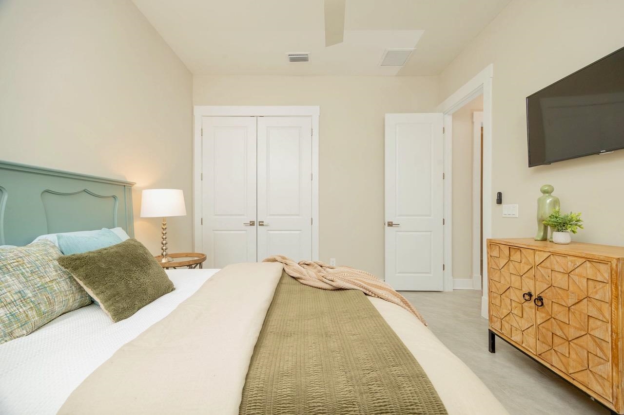 Image 35 of 58 For 522 Ridgeway Rd