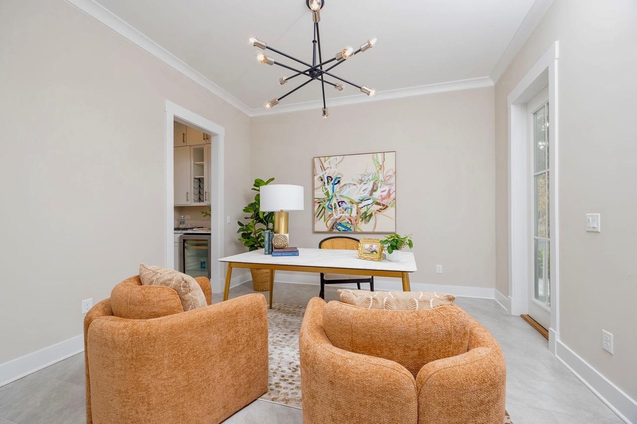 Image 8 of 58 For 522 Ridgeway Rd