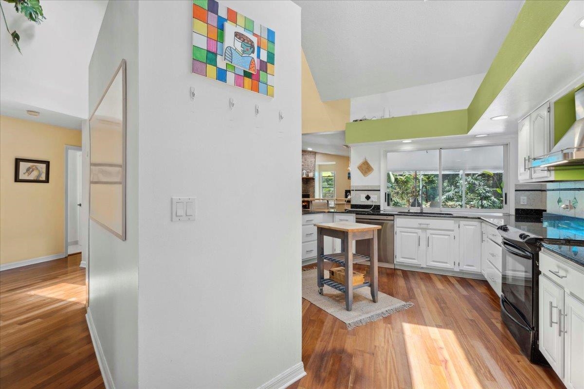 Image 16 of 81 For 22 Woodston Lane