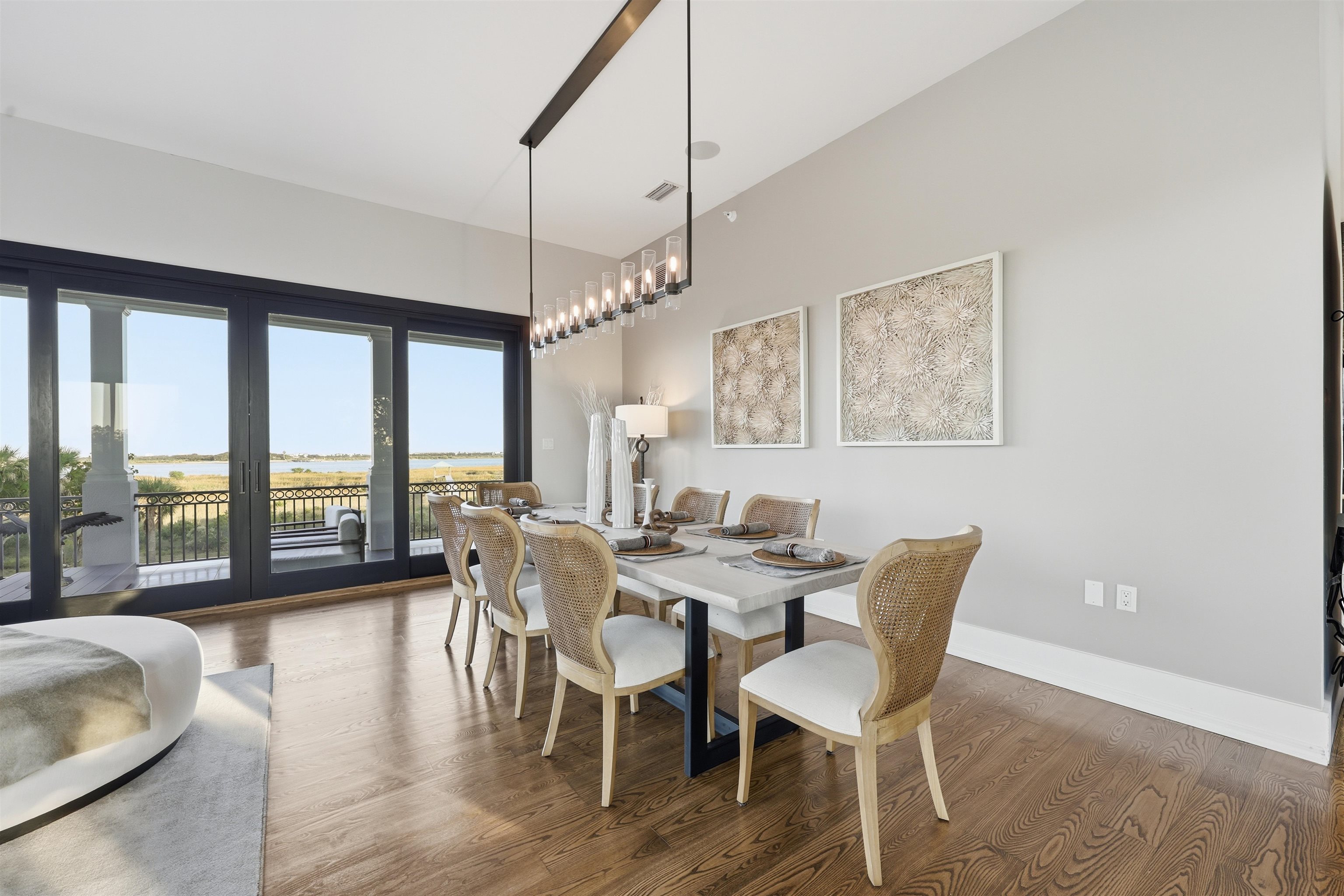 Image 10 of 99 For 3418 Lands End Dr