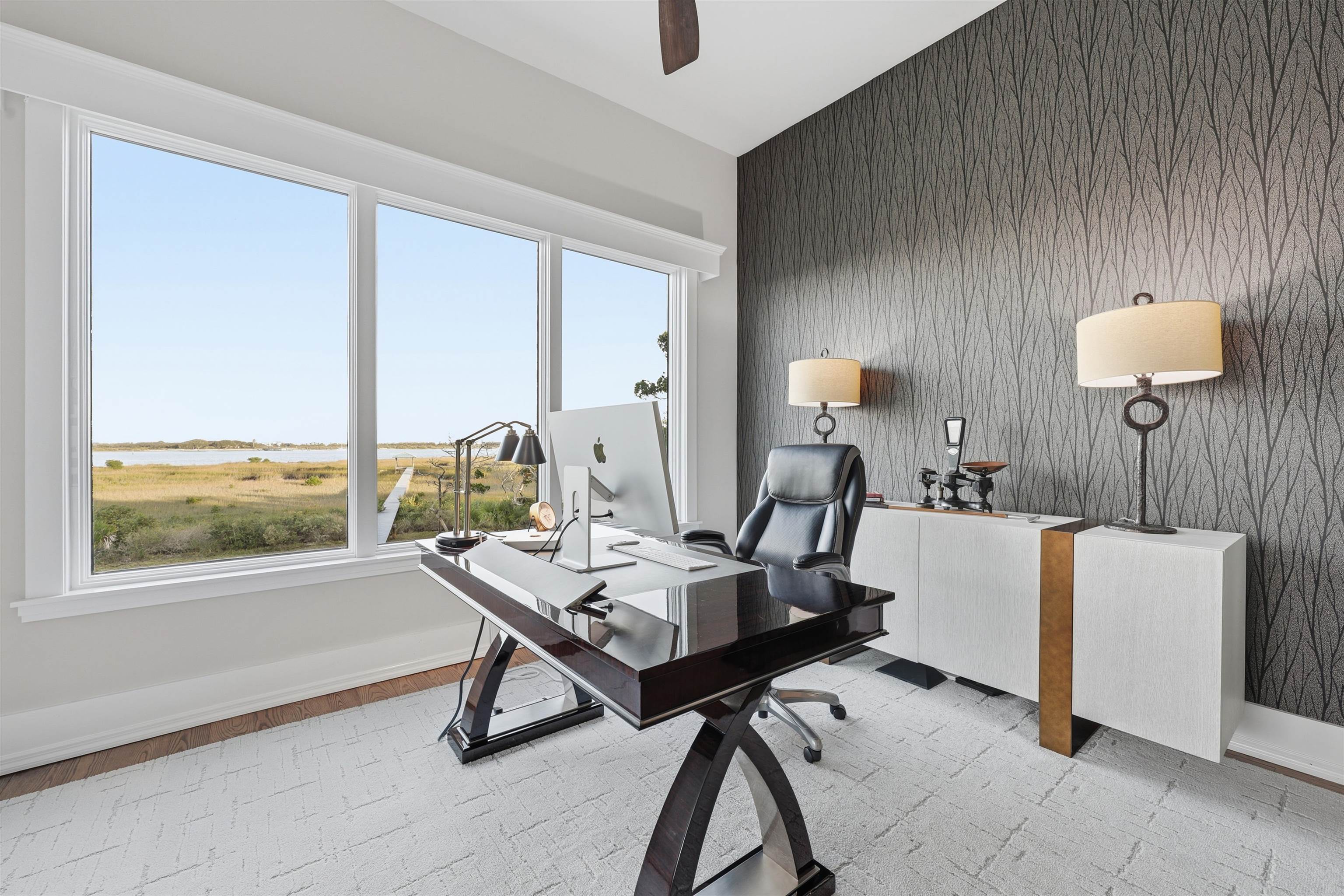 Image 15 of 99 For 3418 Lands End Dr