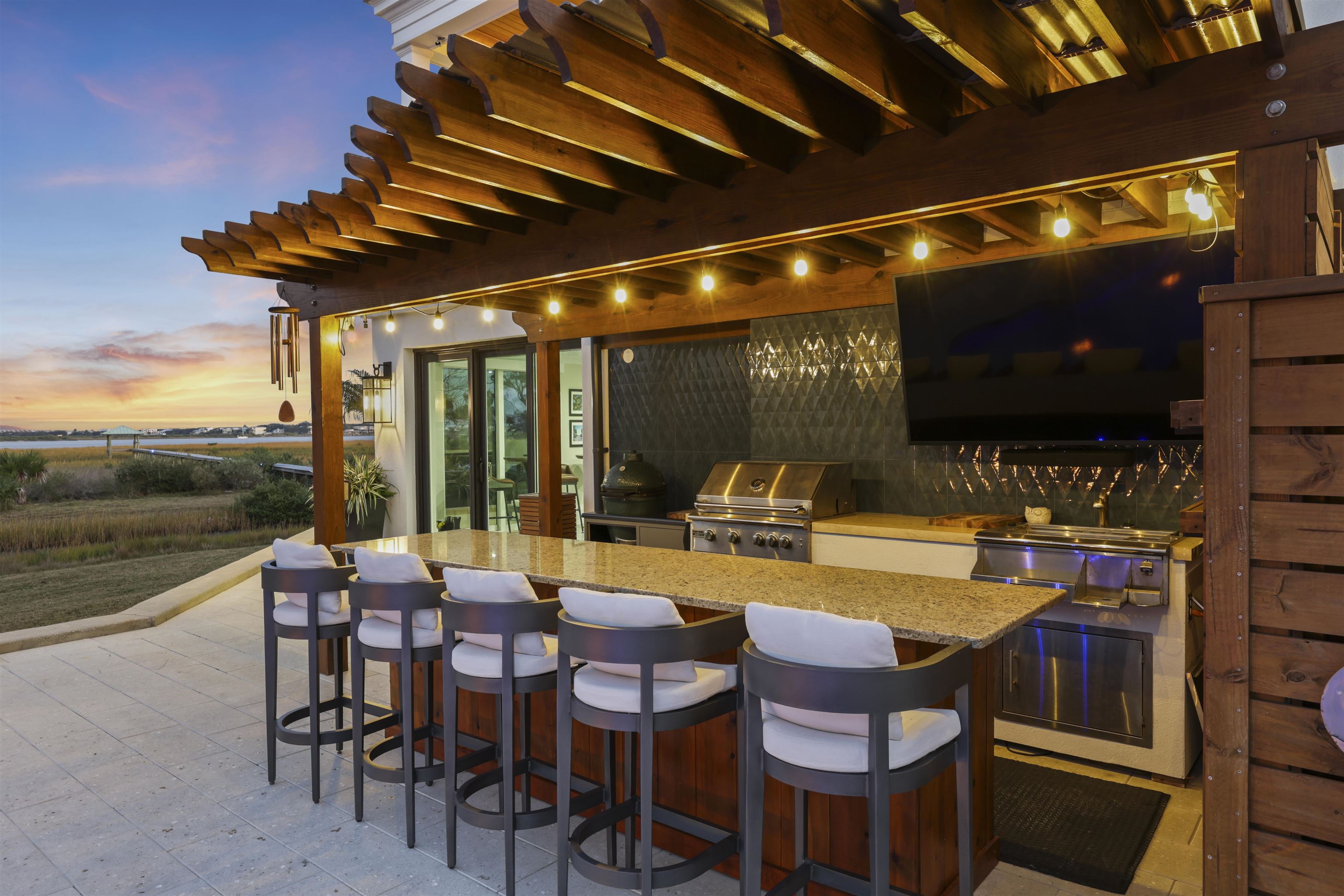 Image 26 of 99 For 3418 Lands End Dr