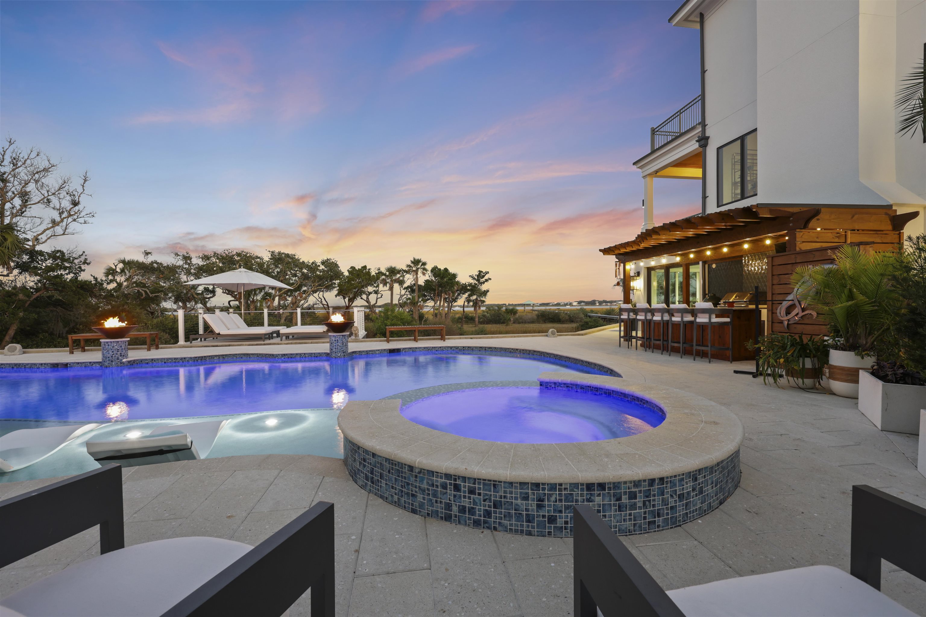 Image 36 of 99 For 3418 Lands End Dr