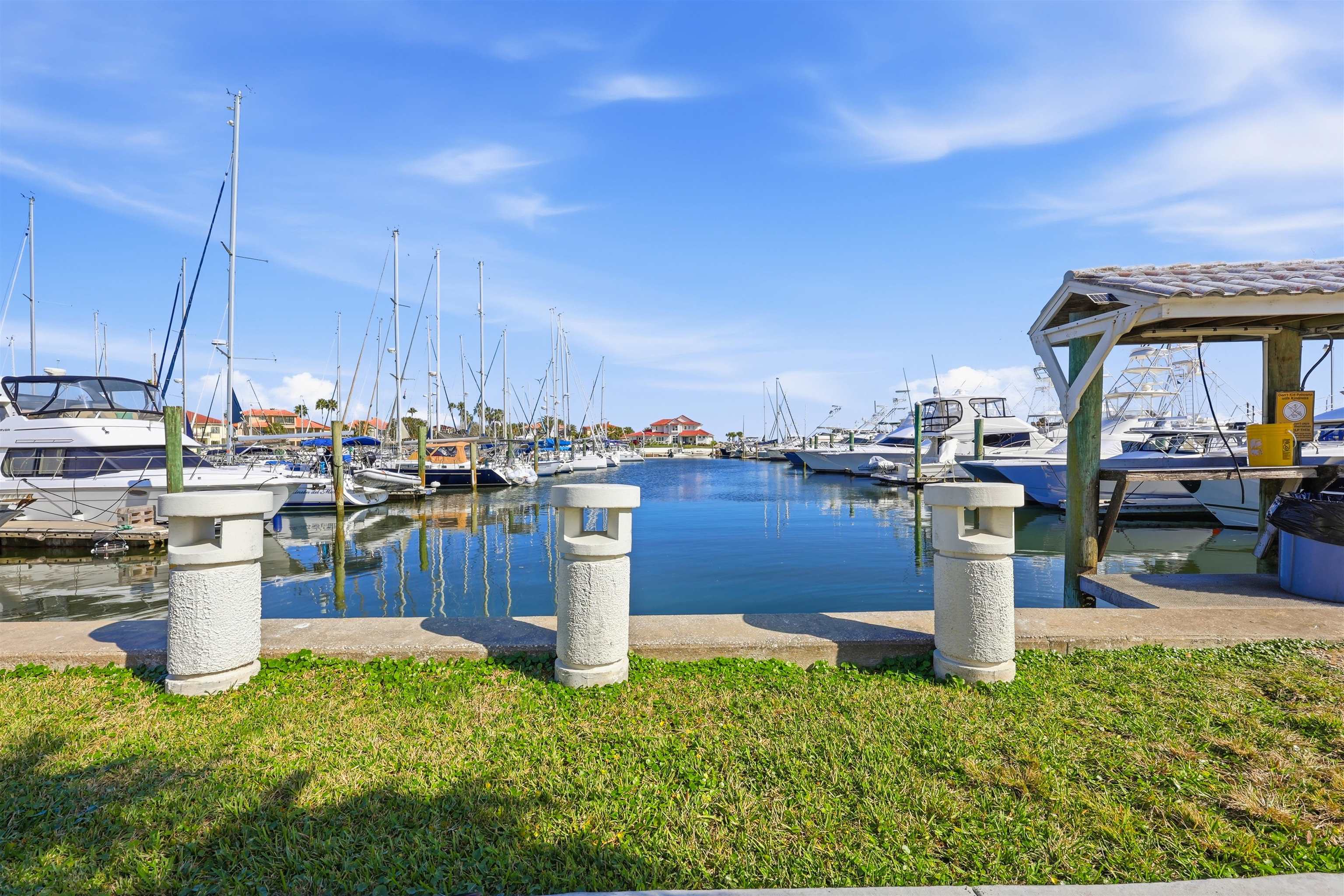 Image 39 of 99 For 3418 Lands End Dr