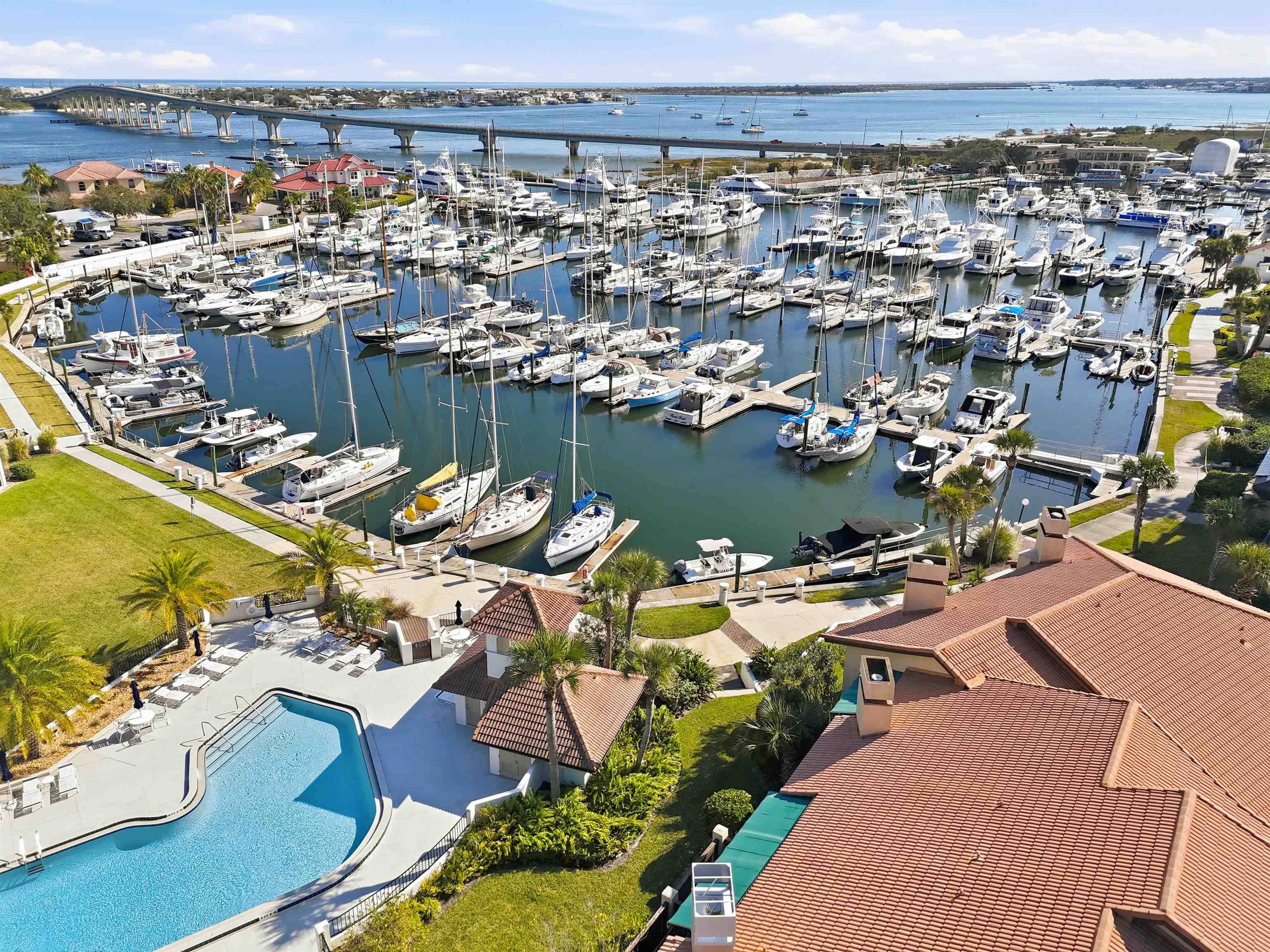 Image 41 of 99 For 3418 Lands End Dr