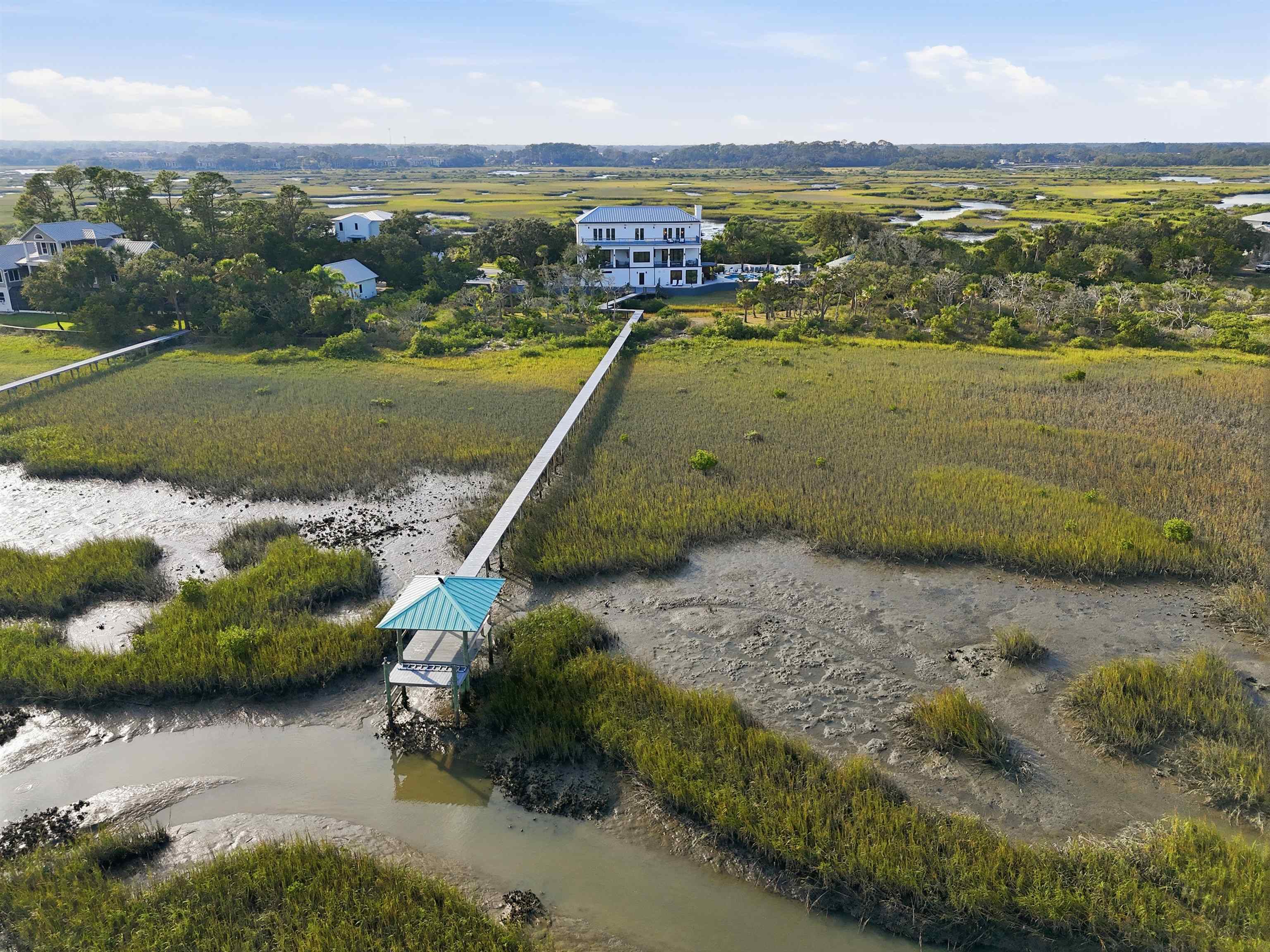 Image 53 of 99 For 3418 Lands End Dr