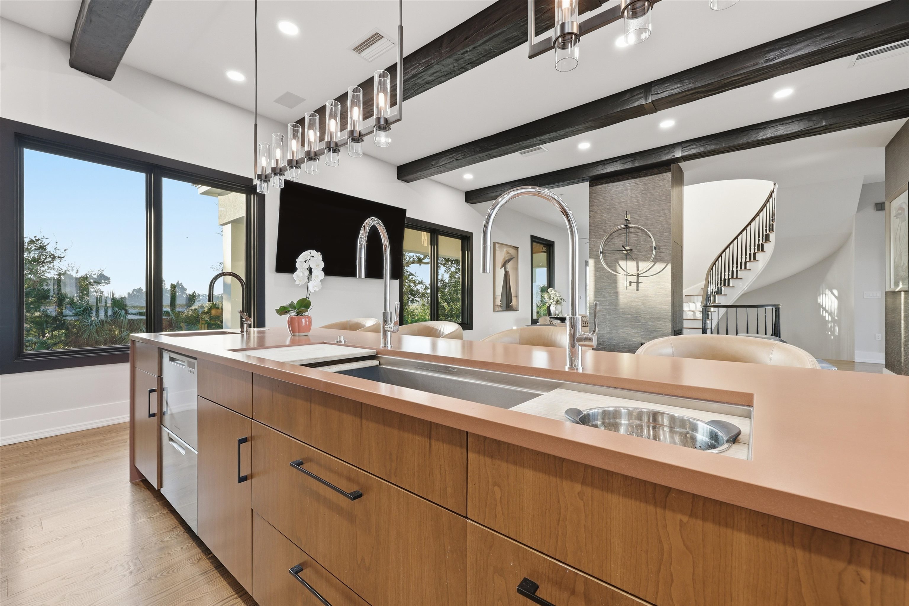 Image 57 of 99 For 3418 Lands End Dr