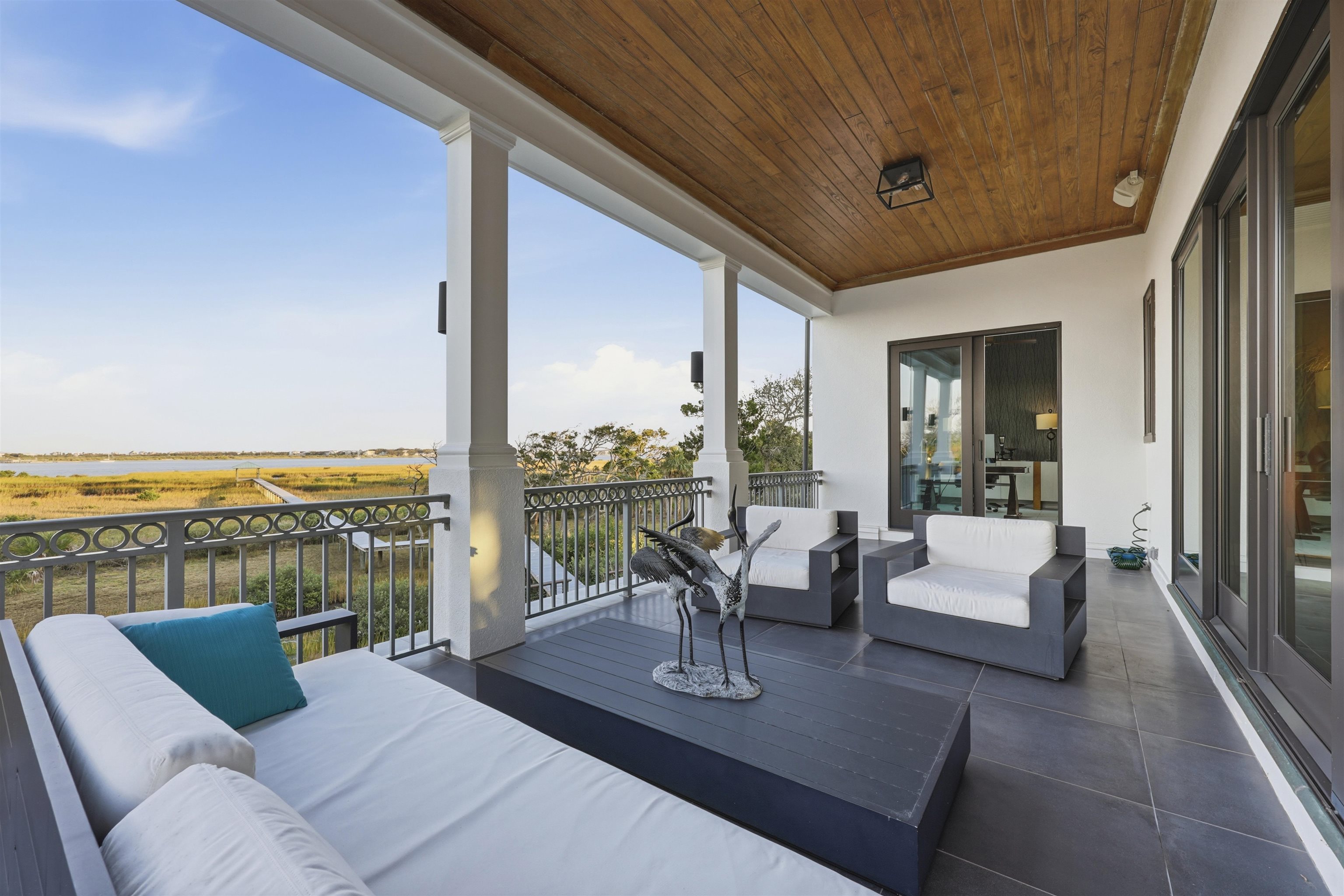 Image 67 of 99 For 3418 Lands End Dr