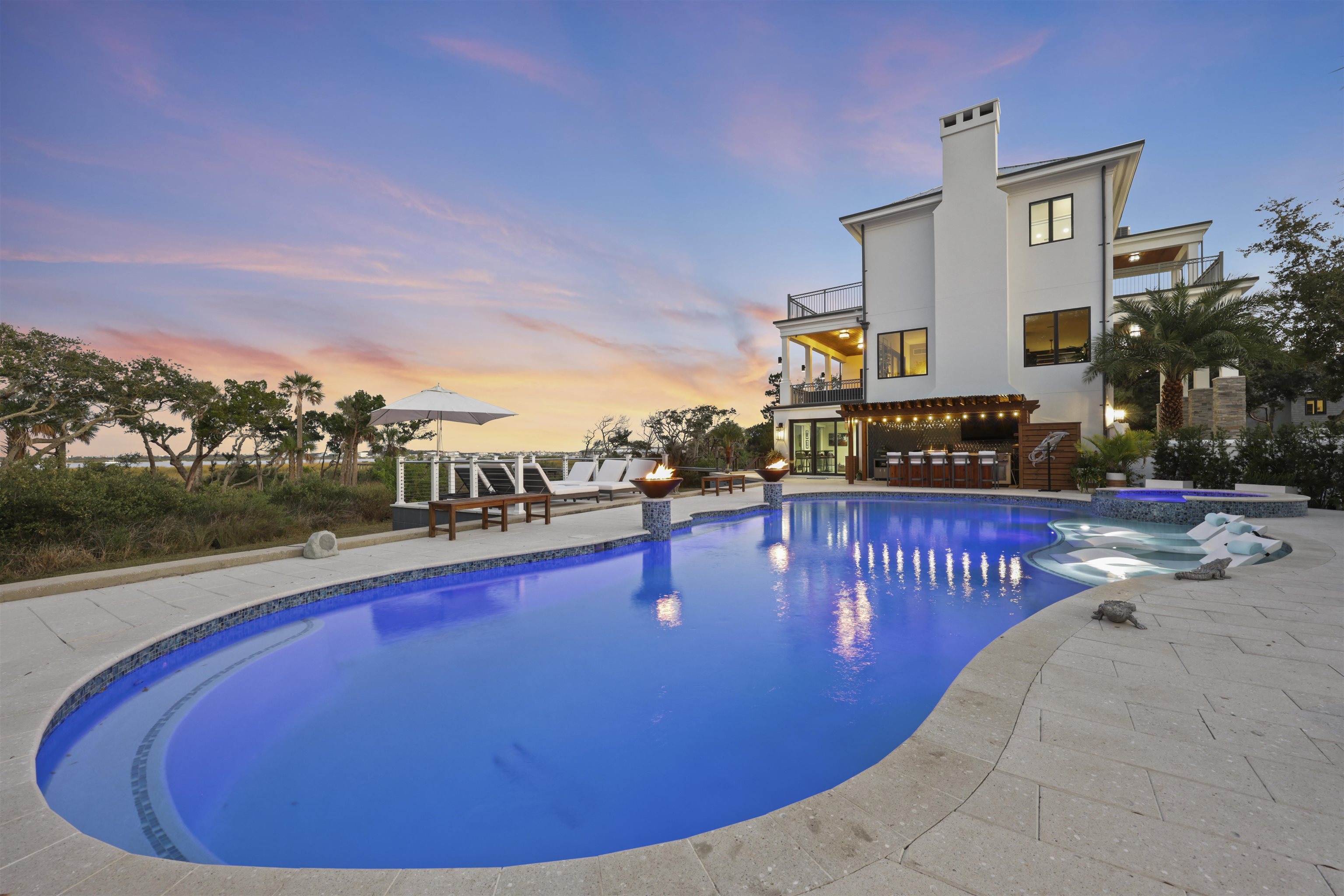 Image 89 of 99 For 3418 Lands End Dr