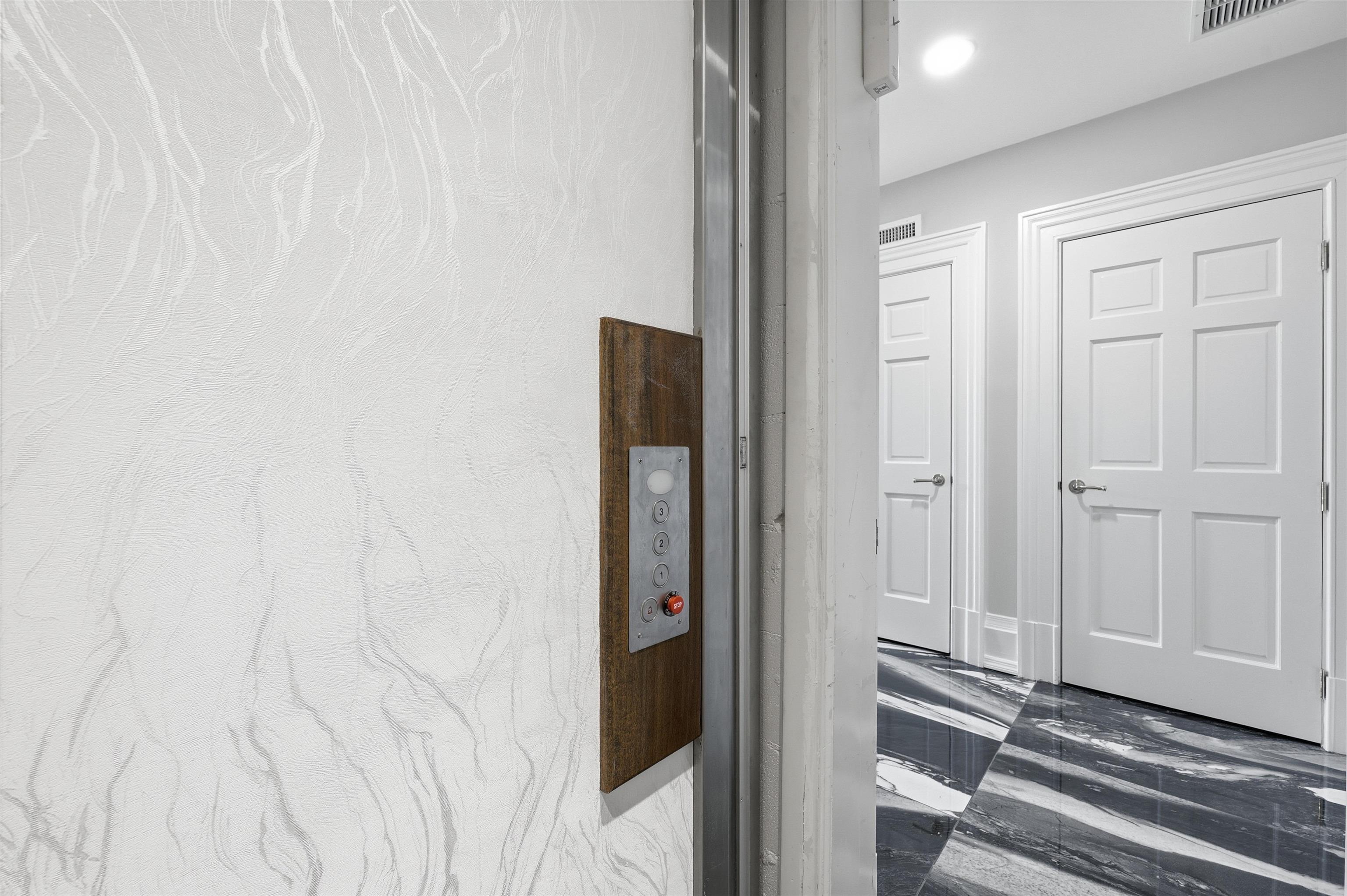 Image 99 of 99 For 3418 Lands End Dr