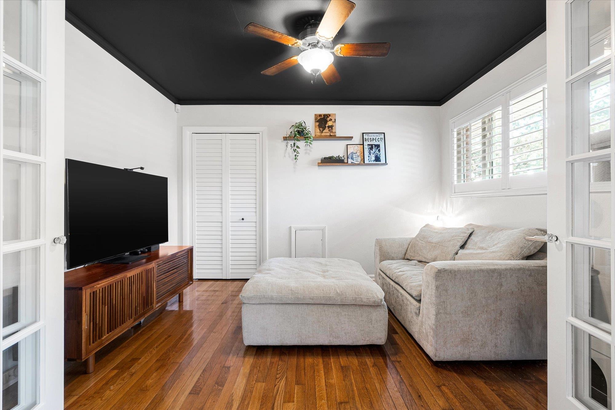 Image 19 of 39 For 3 Madeira Dr