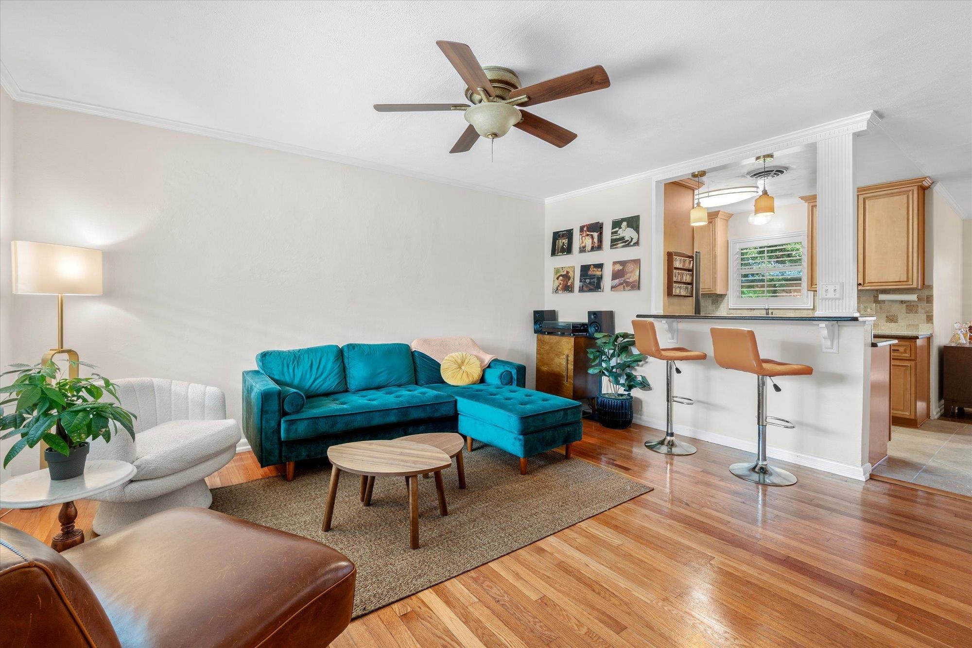 Image 4 of 39 For 3 Madeira Dr