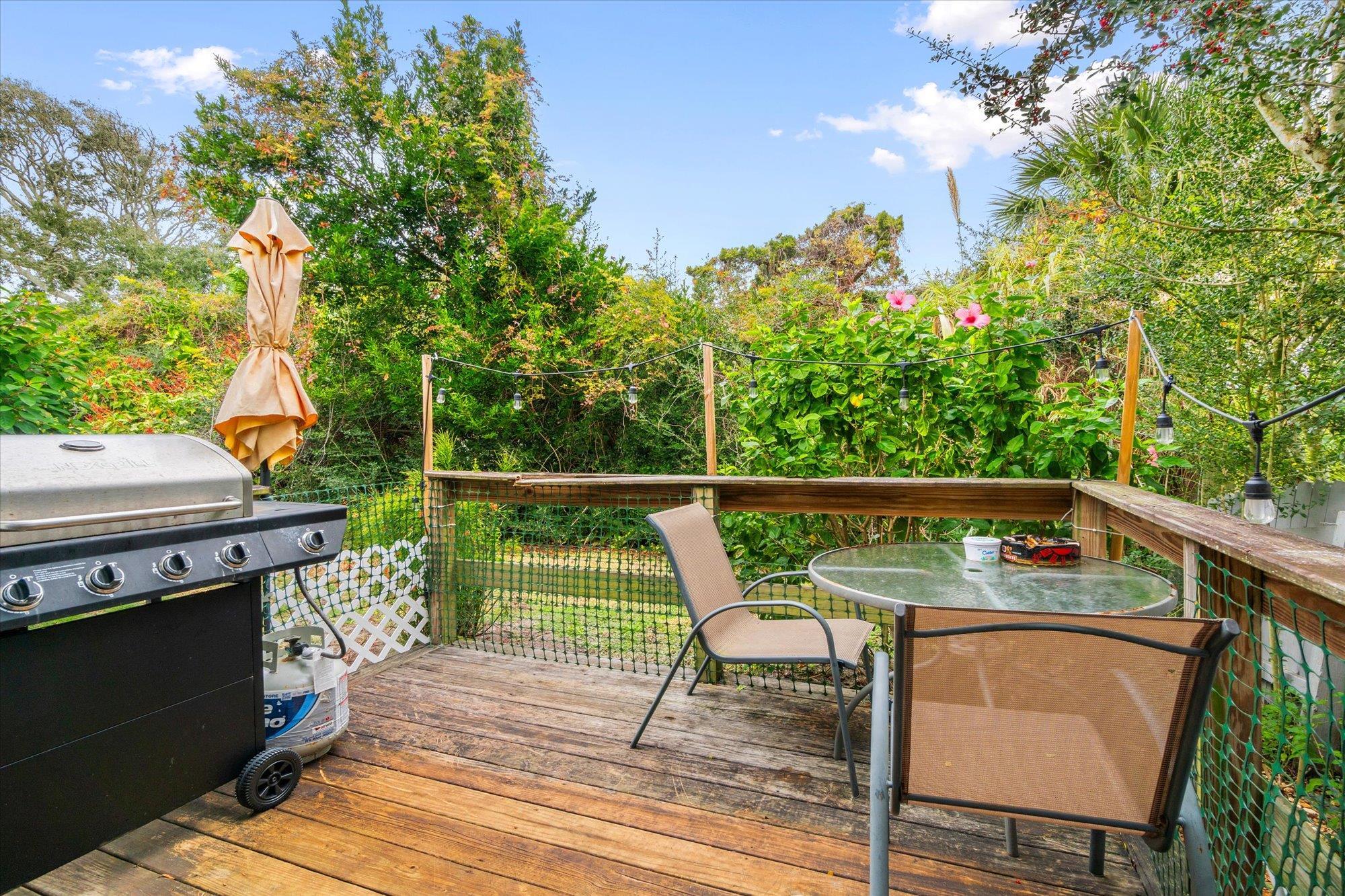 Image 12 of 35 For 216 9th St  