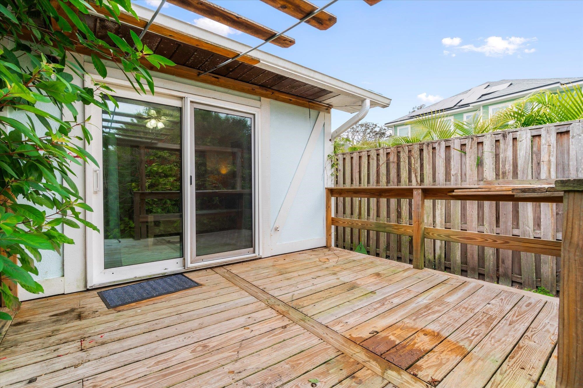 Image 30 of 35 For 216 9th St  