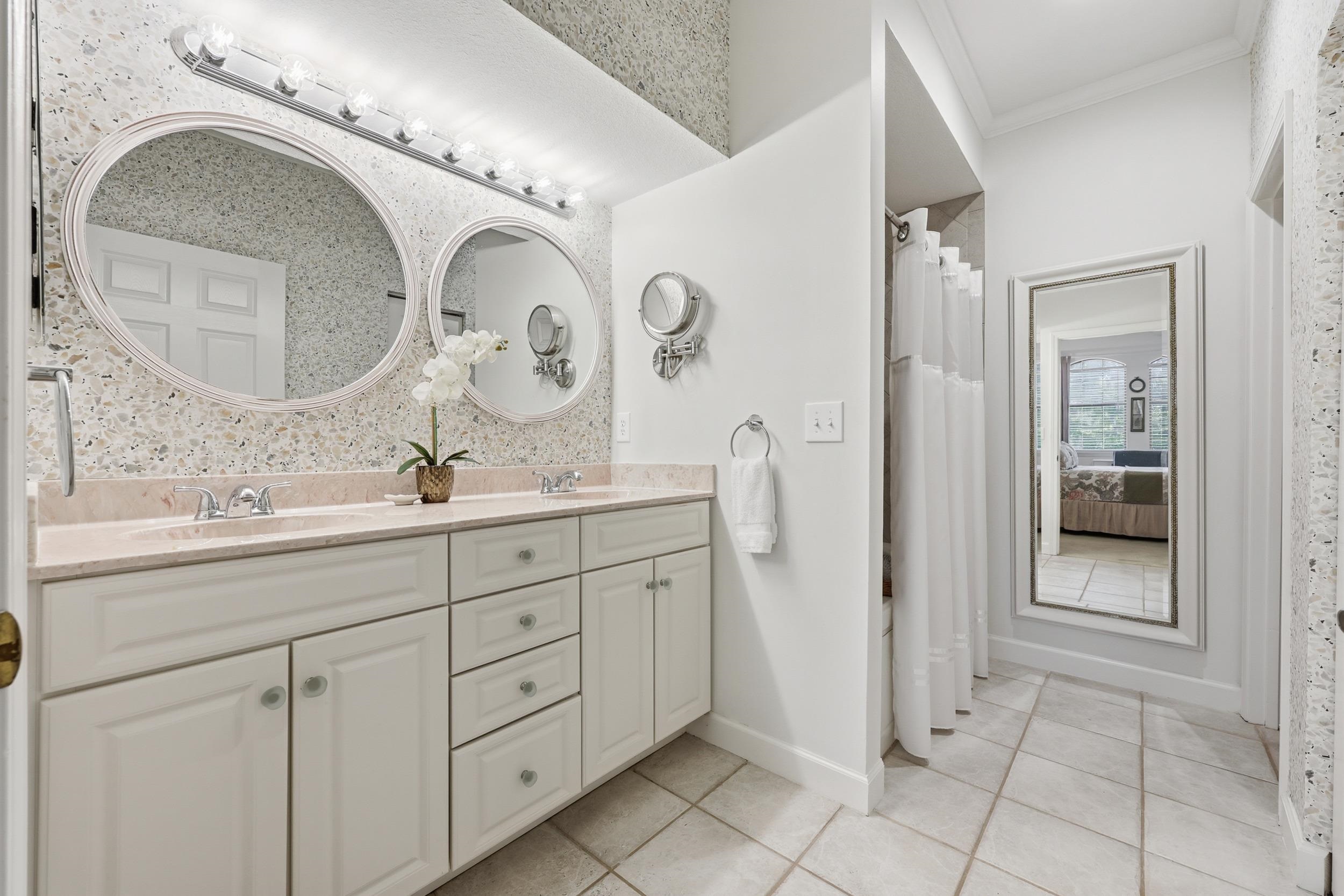 Image 17 of 76 For 1825 Vista Cove Rd