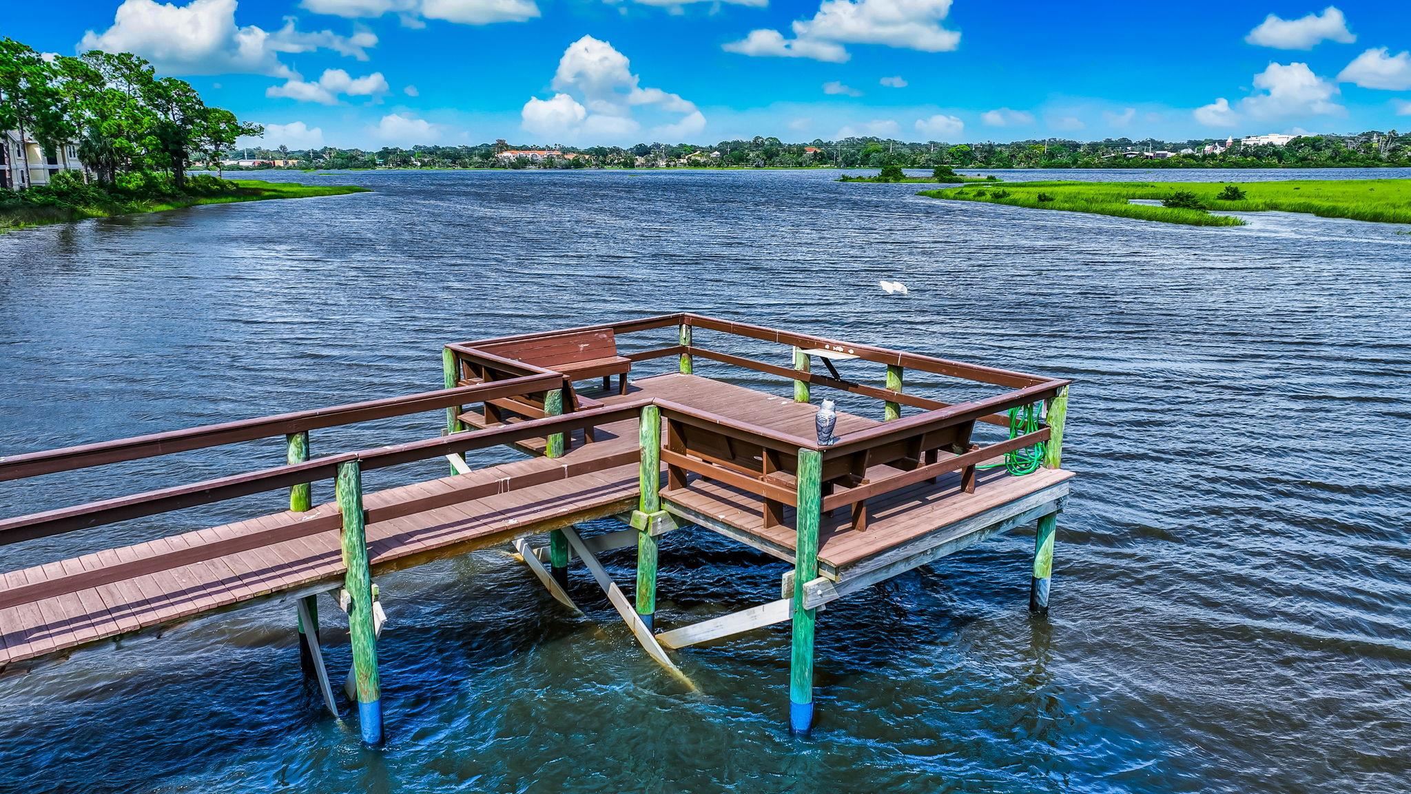 Image 68 of 76 For 1825 Vista Cove Rd