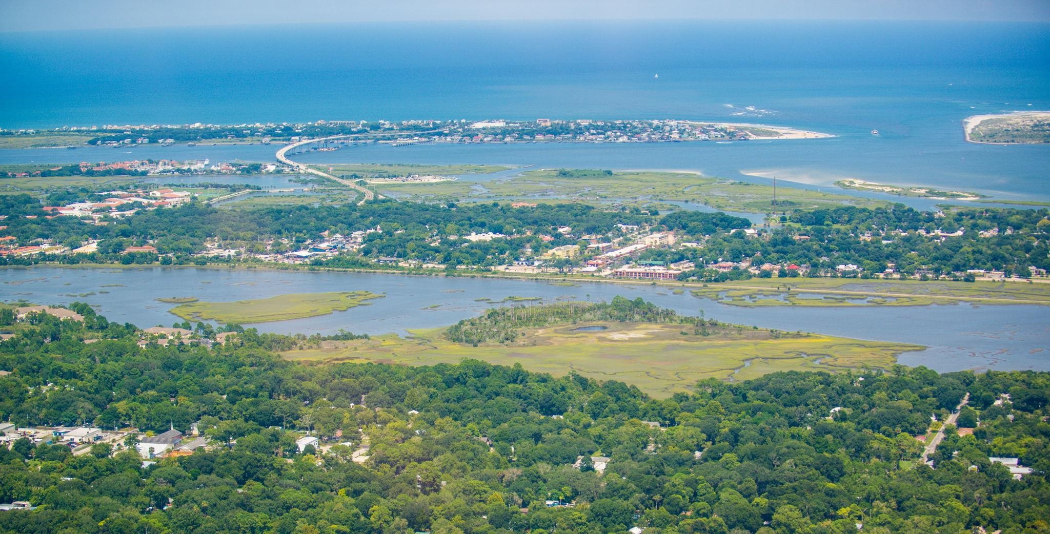 Image 70 of 76 For 1825 Vista Cove Rd