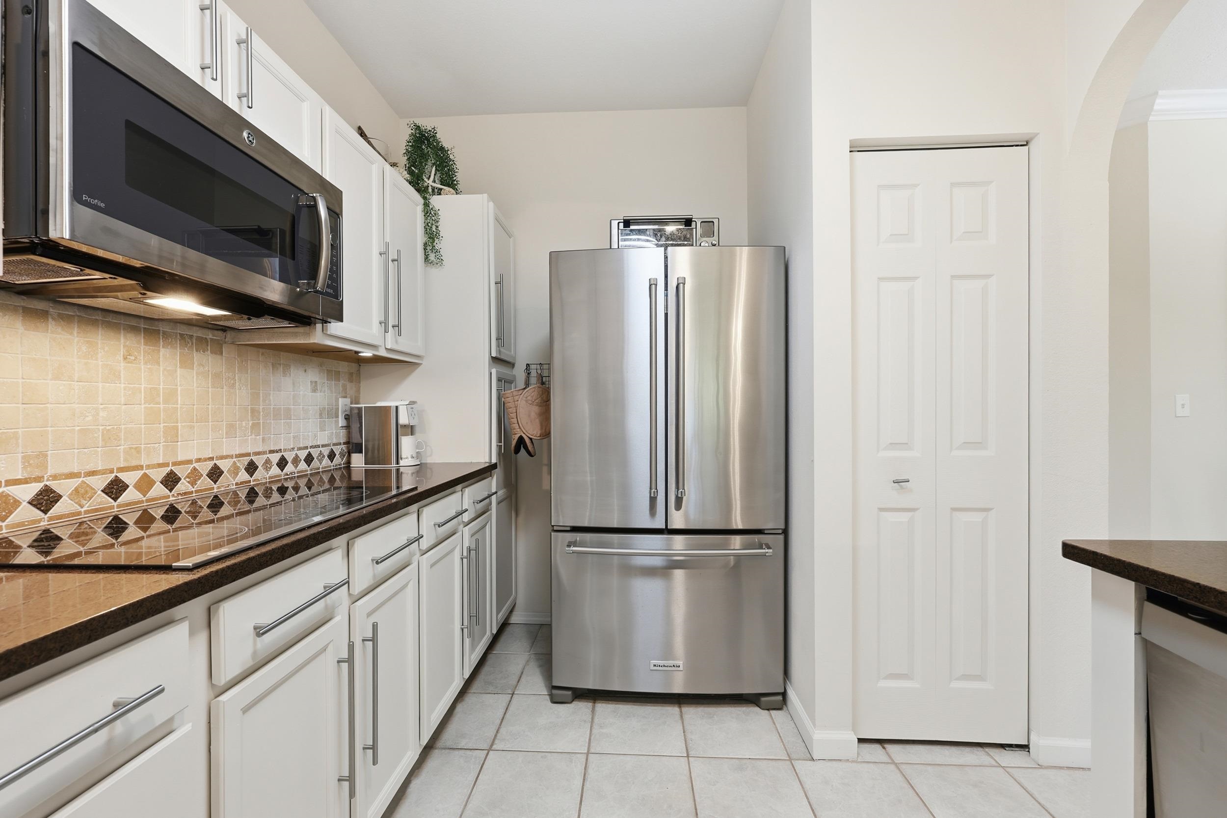 Image 8 of 76 For 1825 Vista Cove Rd