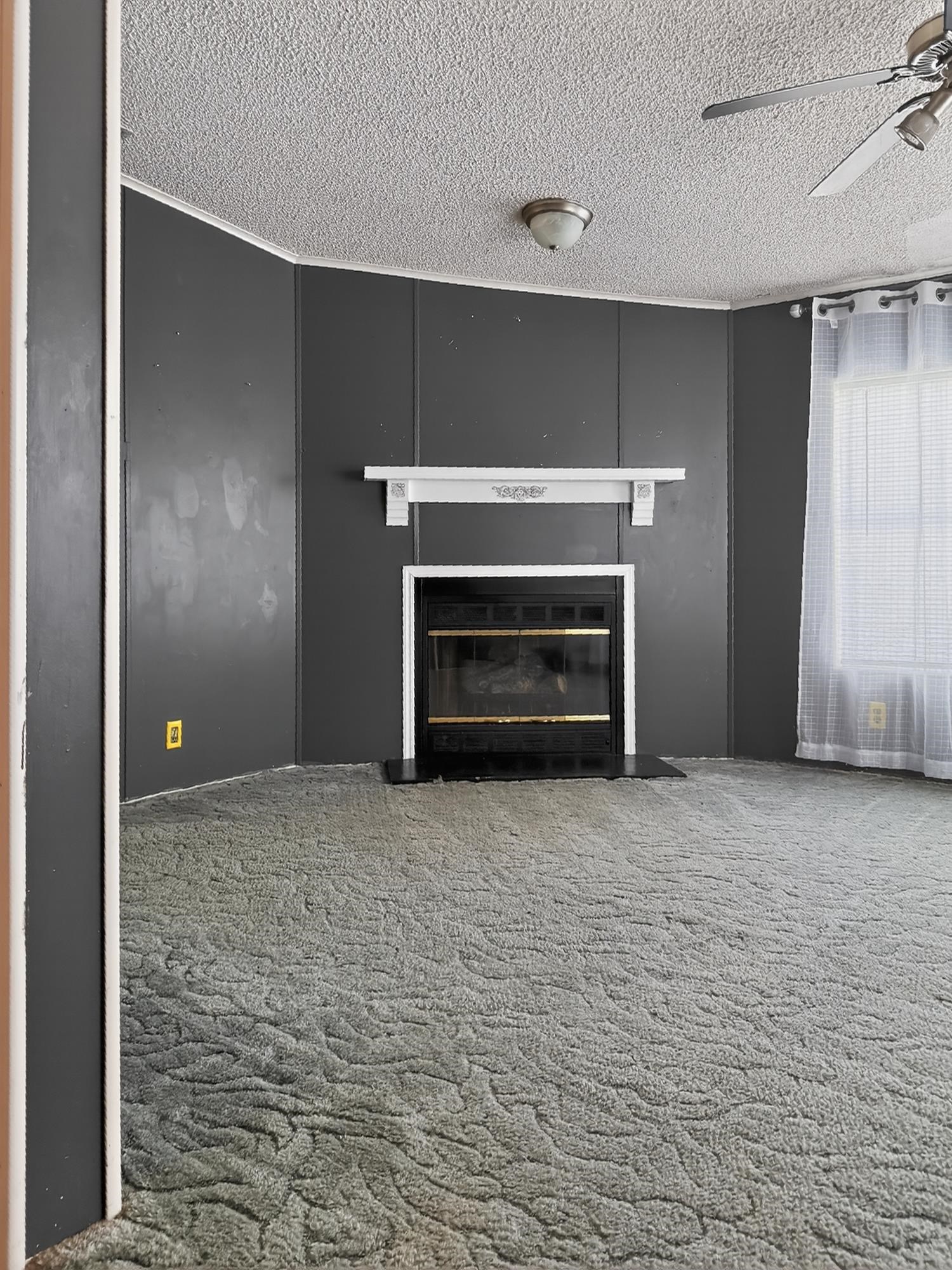 Image 21 of 28 For 142 Garcia St