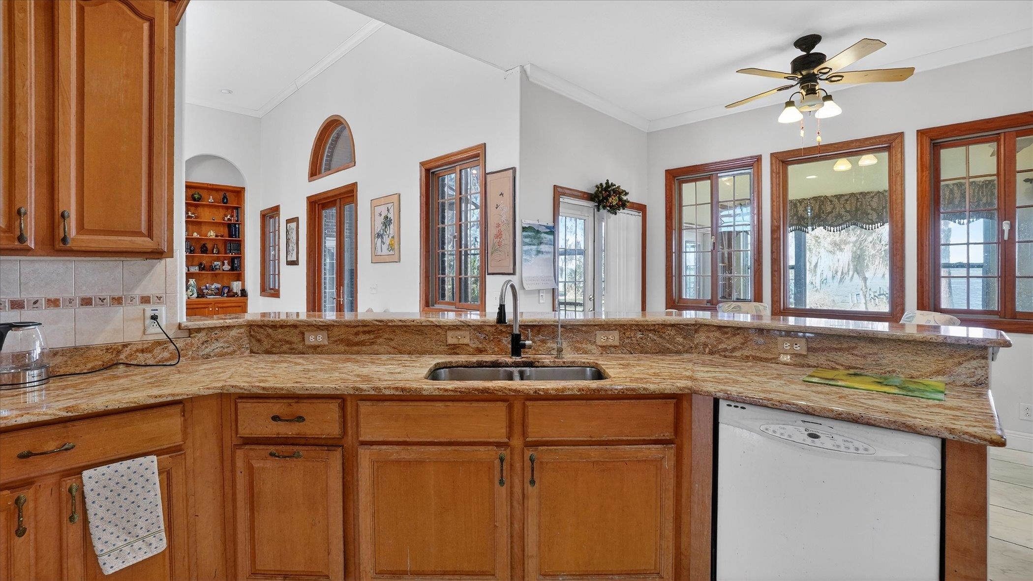 Image 18 of 69 For 453 Federal Point Rd