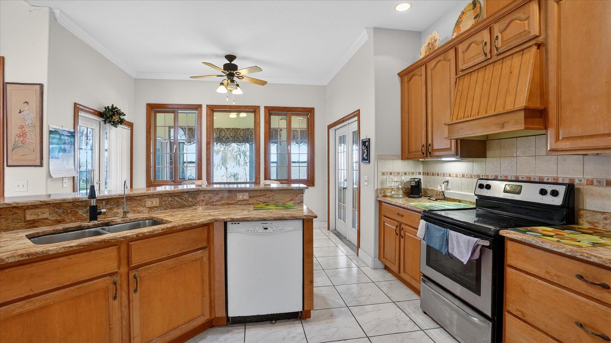 Image 19 of 69 For 453 Federal Point Rd