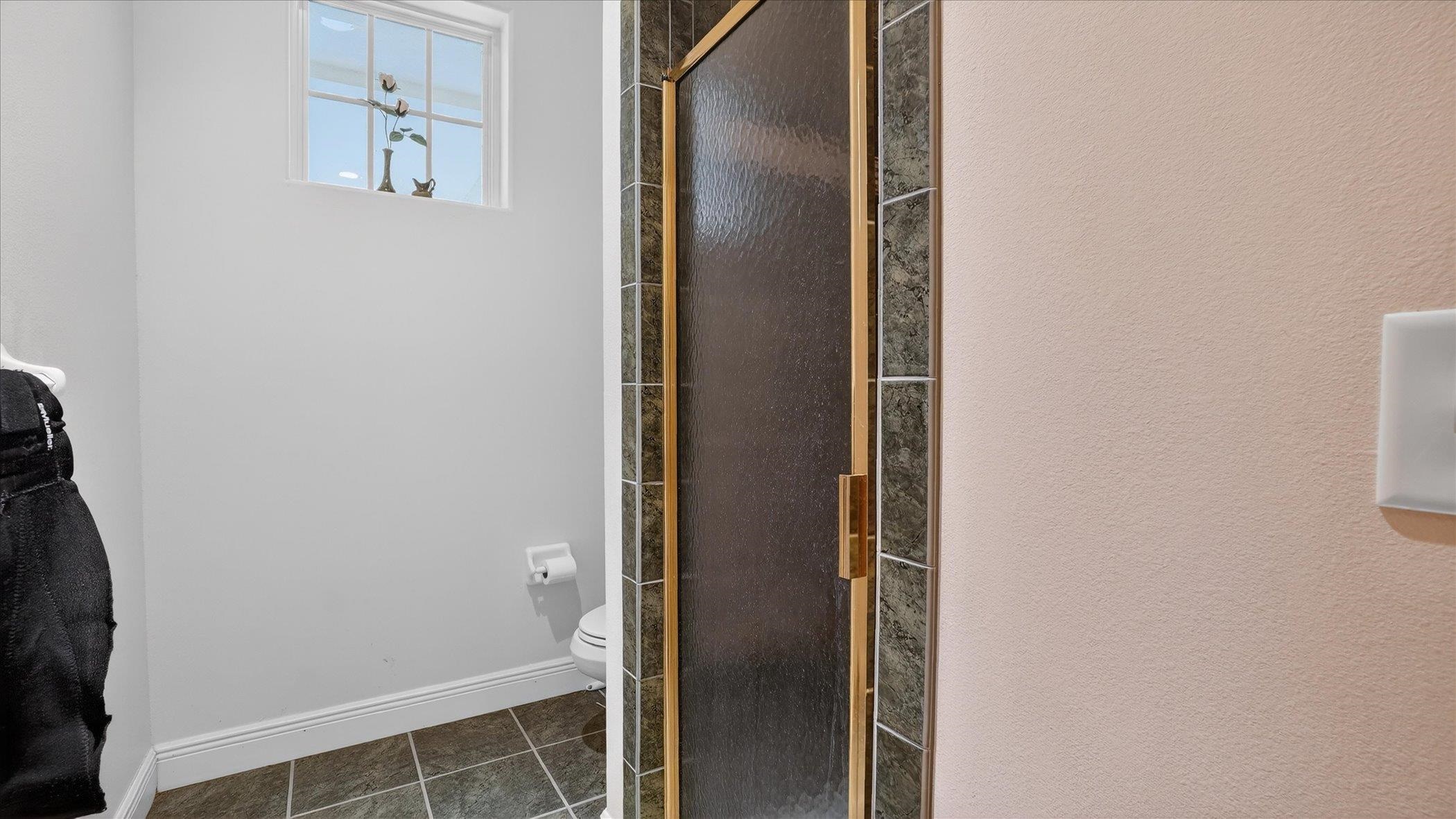 Image 32 of 69 For 453 Federal Point Rd