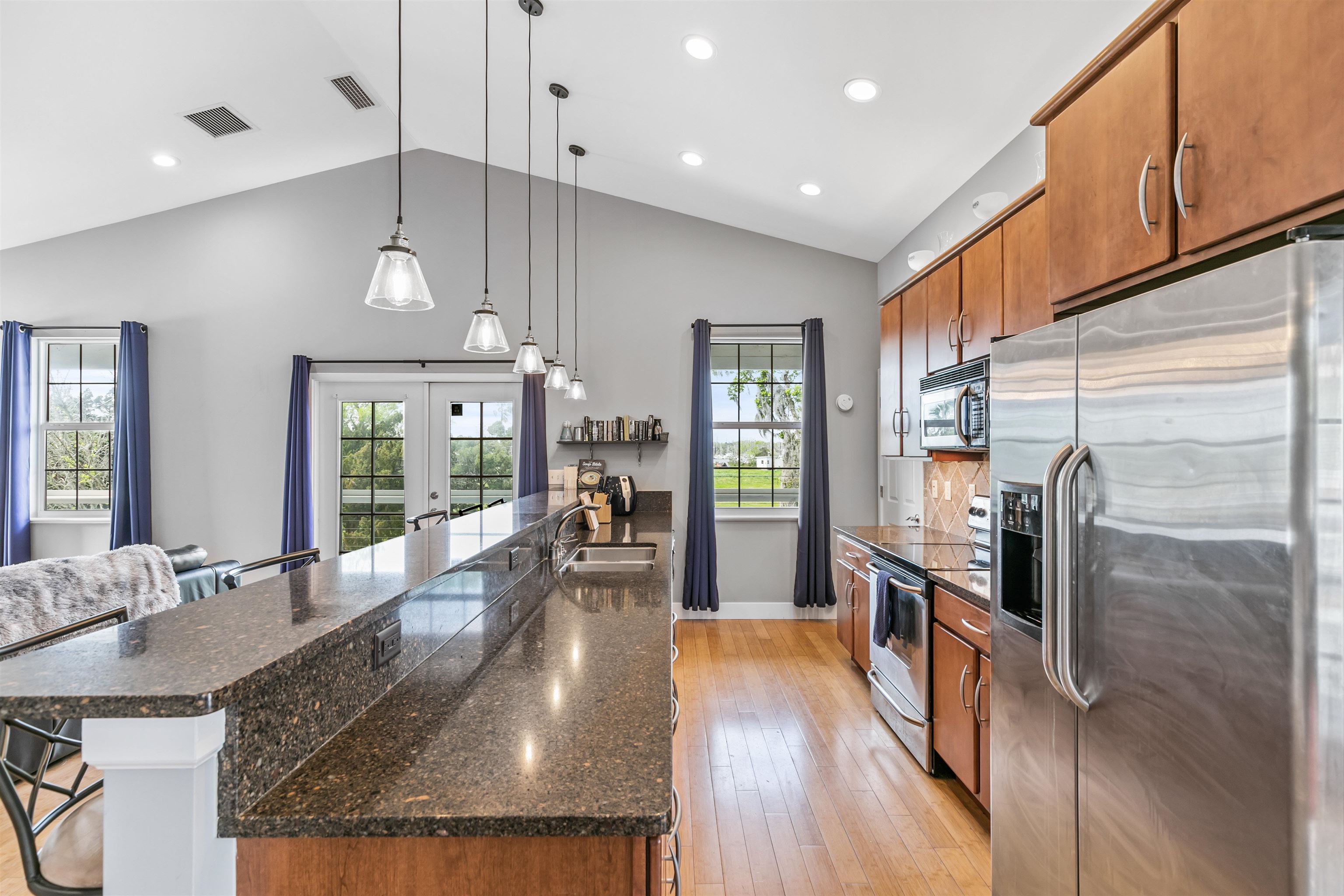 Image 30 of 35 For 28 Spring St.