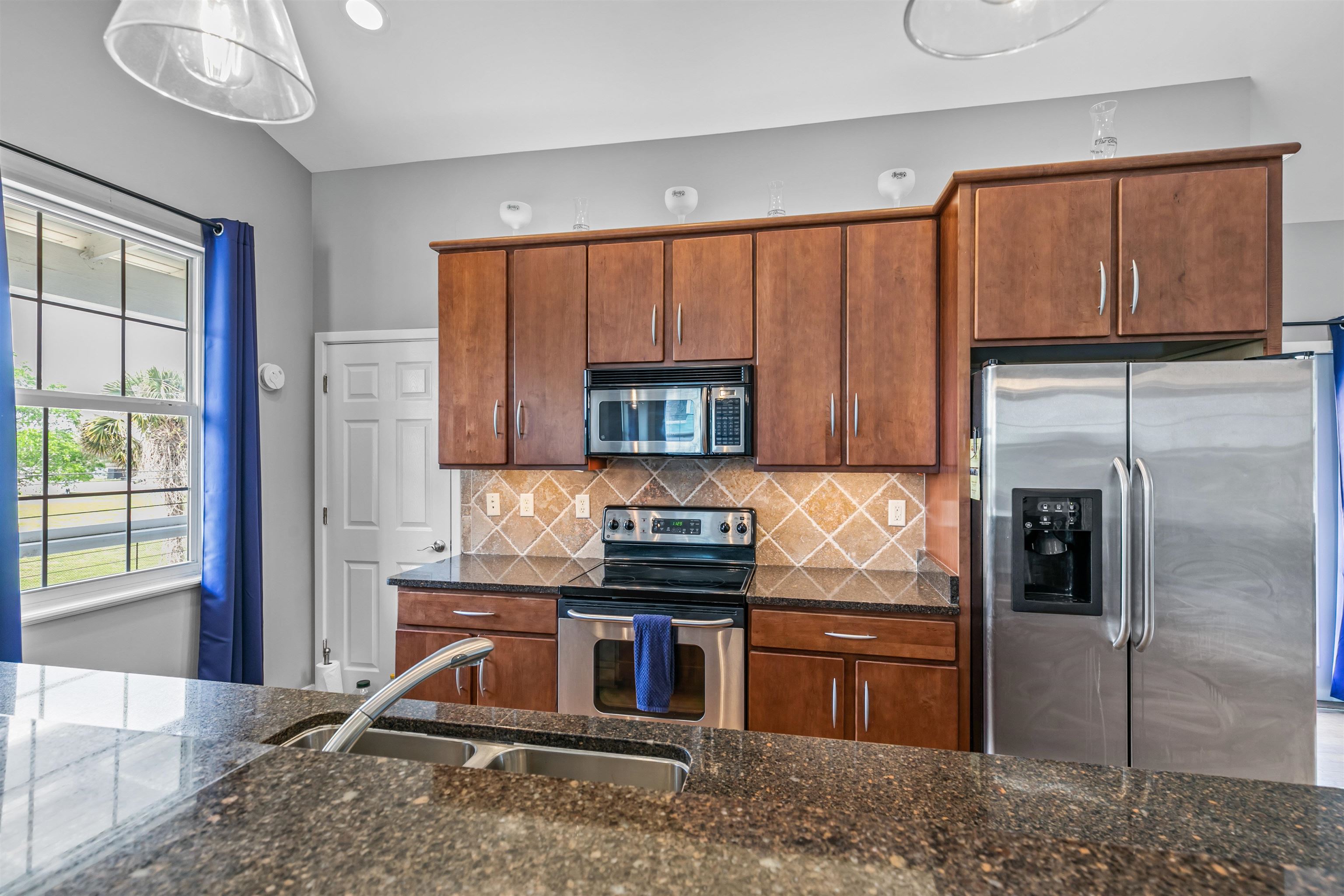 Image 33 of 35 For 28 Spring St.