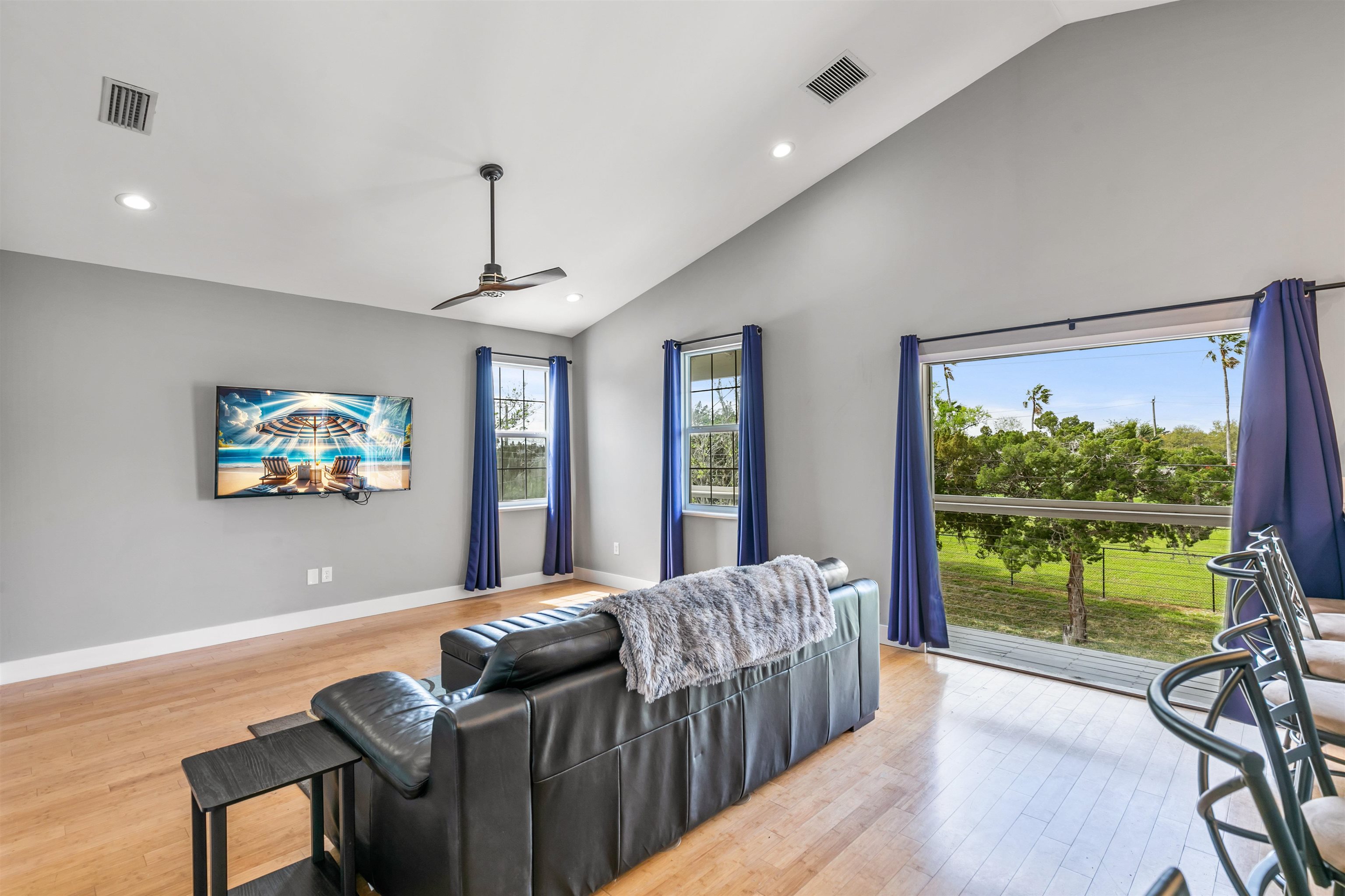 Image 35 of 35 For 28 Spring St.