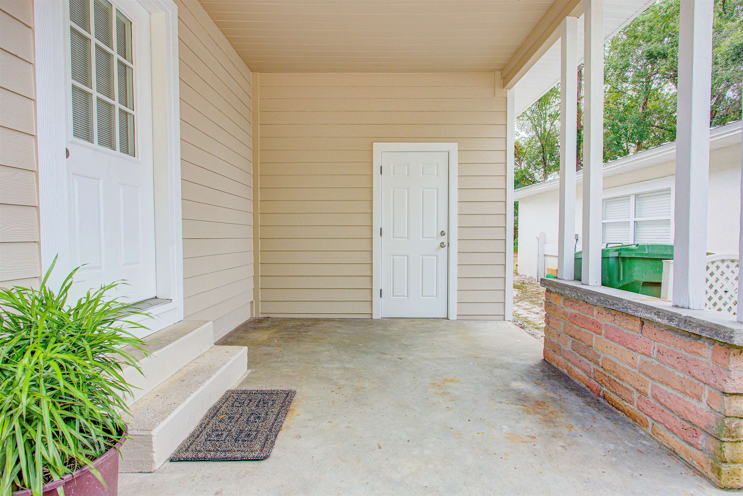 Image 20 of 70 For 2205 Gillis St