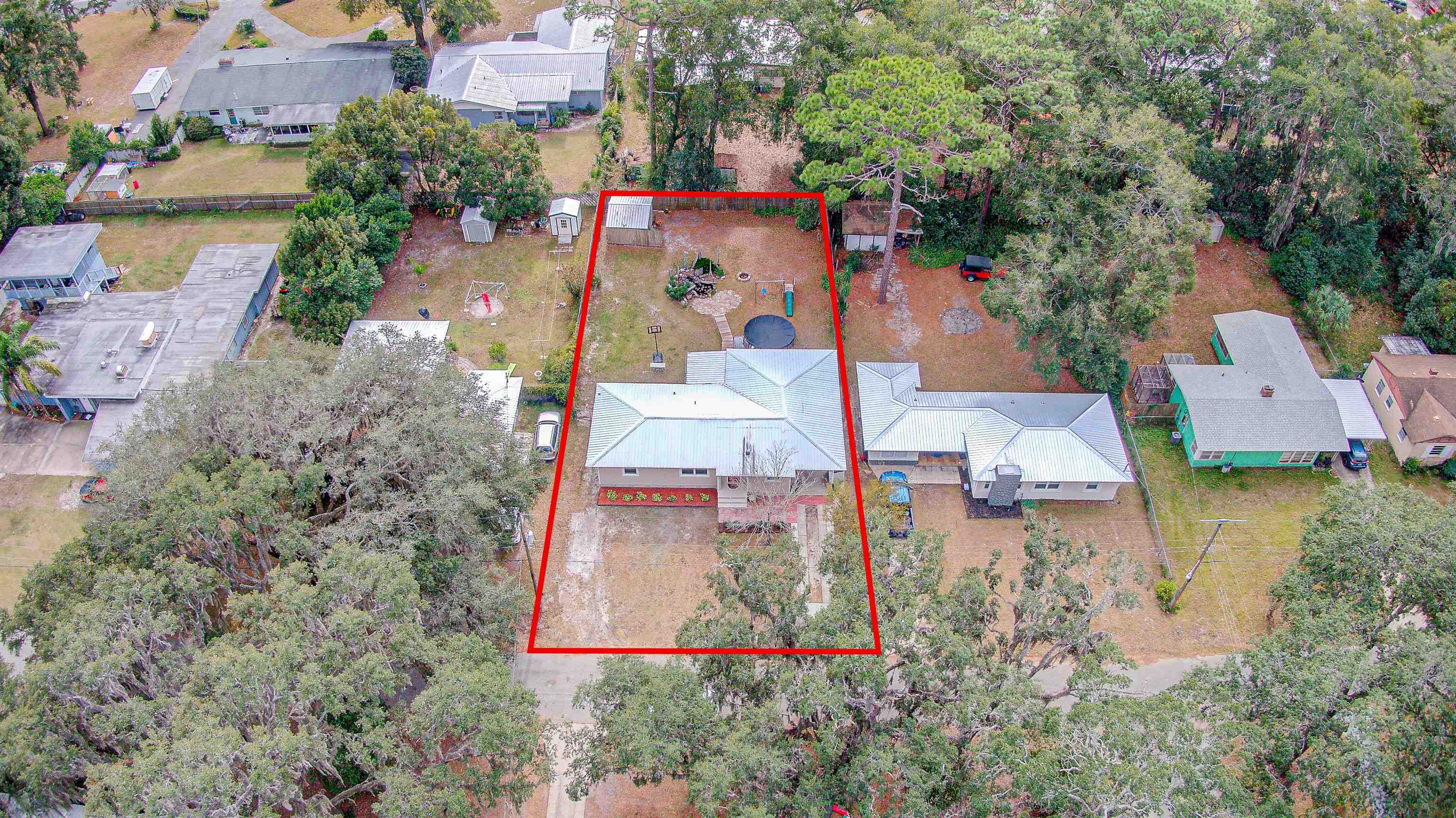 Image 4 of 70 For 2205 Gillis St