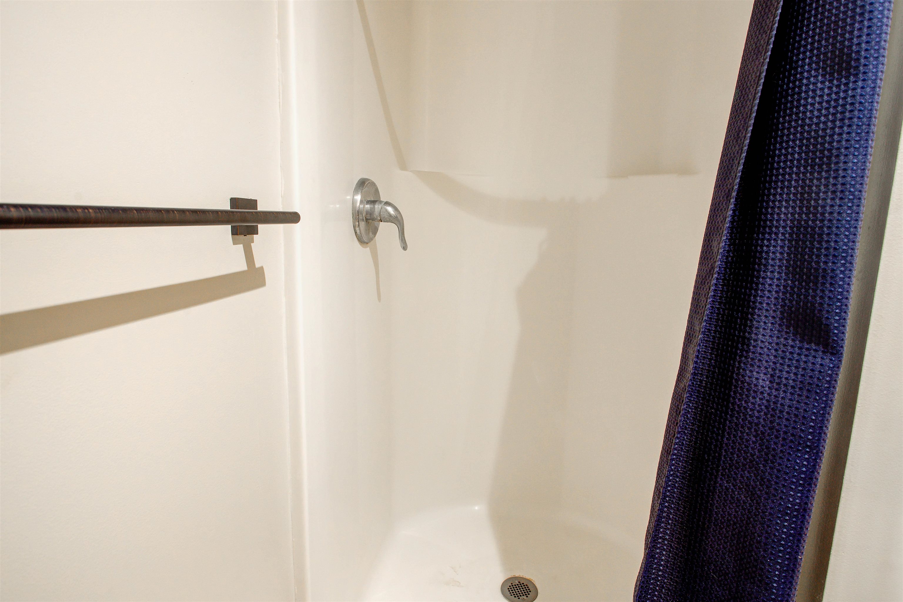 Image 49 of 70 For 2205 Gillis St