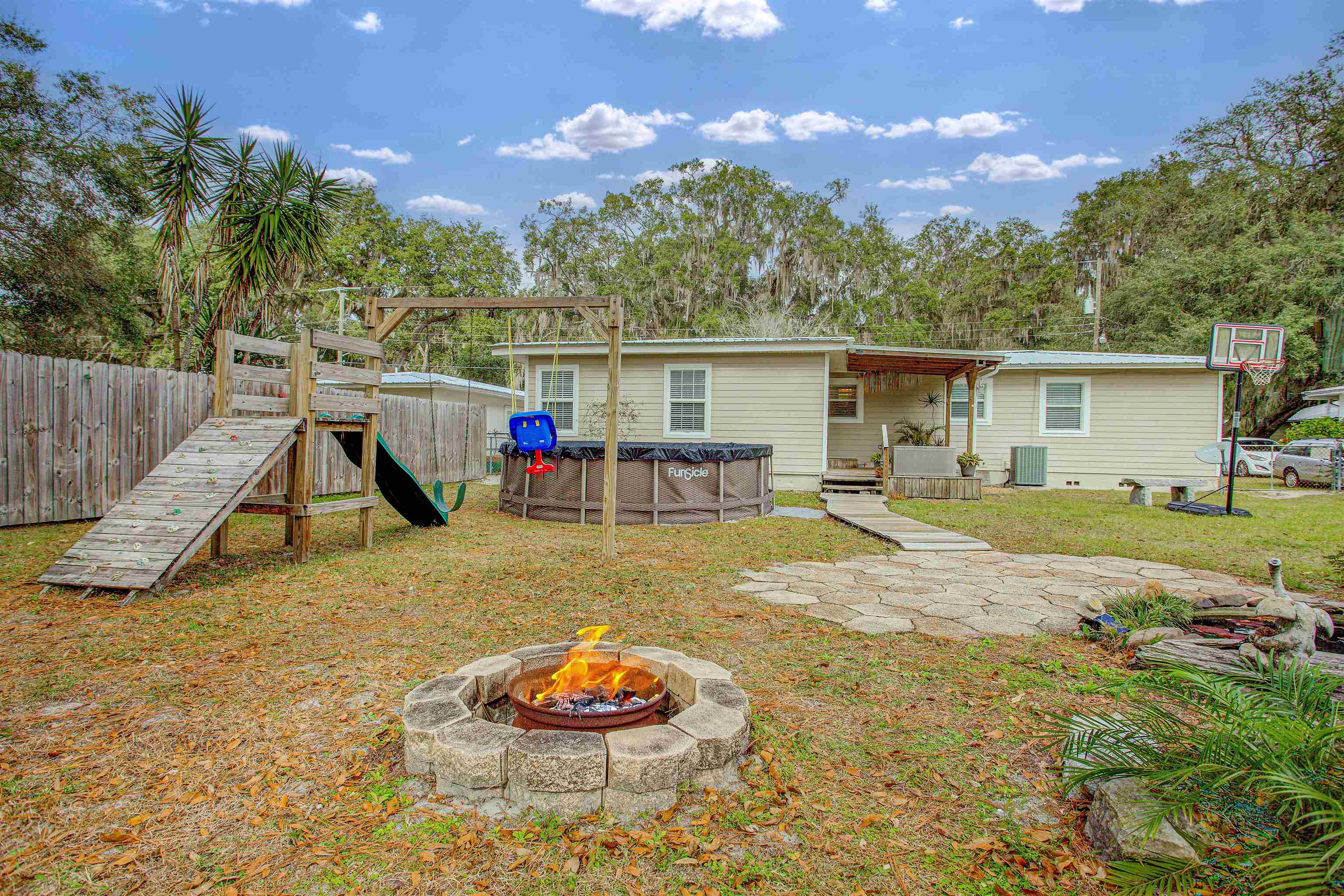 Image 67 of 70 For 2205 Gillis St