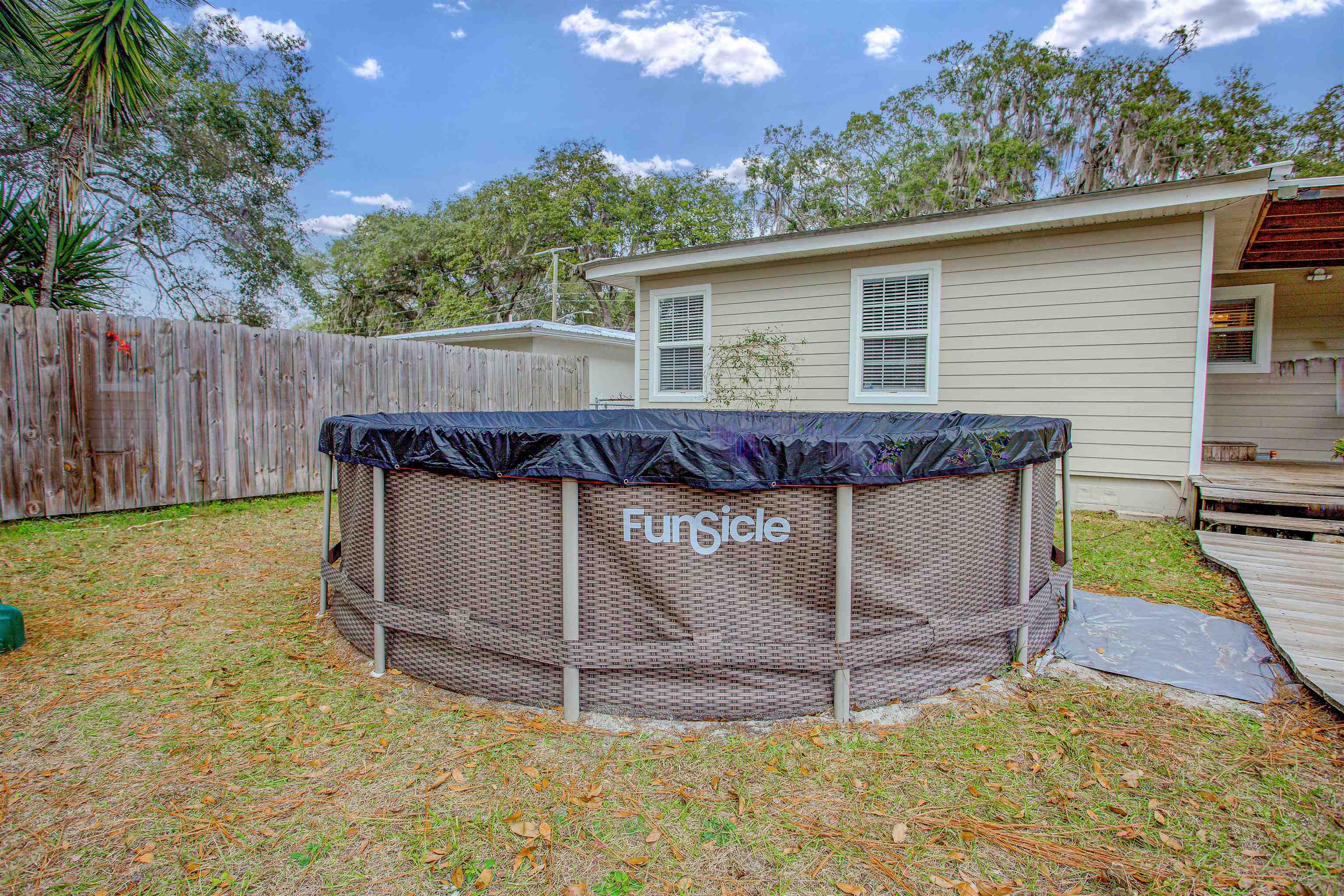 Image 69 of 70 For 2205 Gillis St