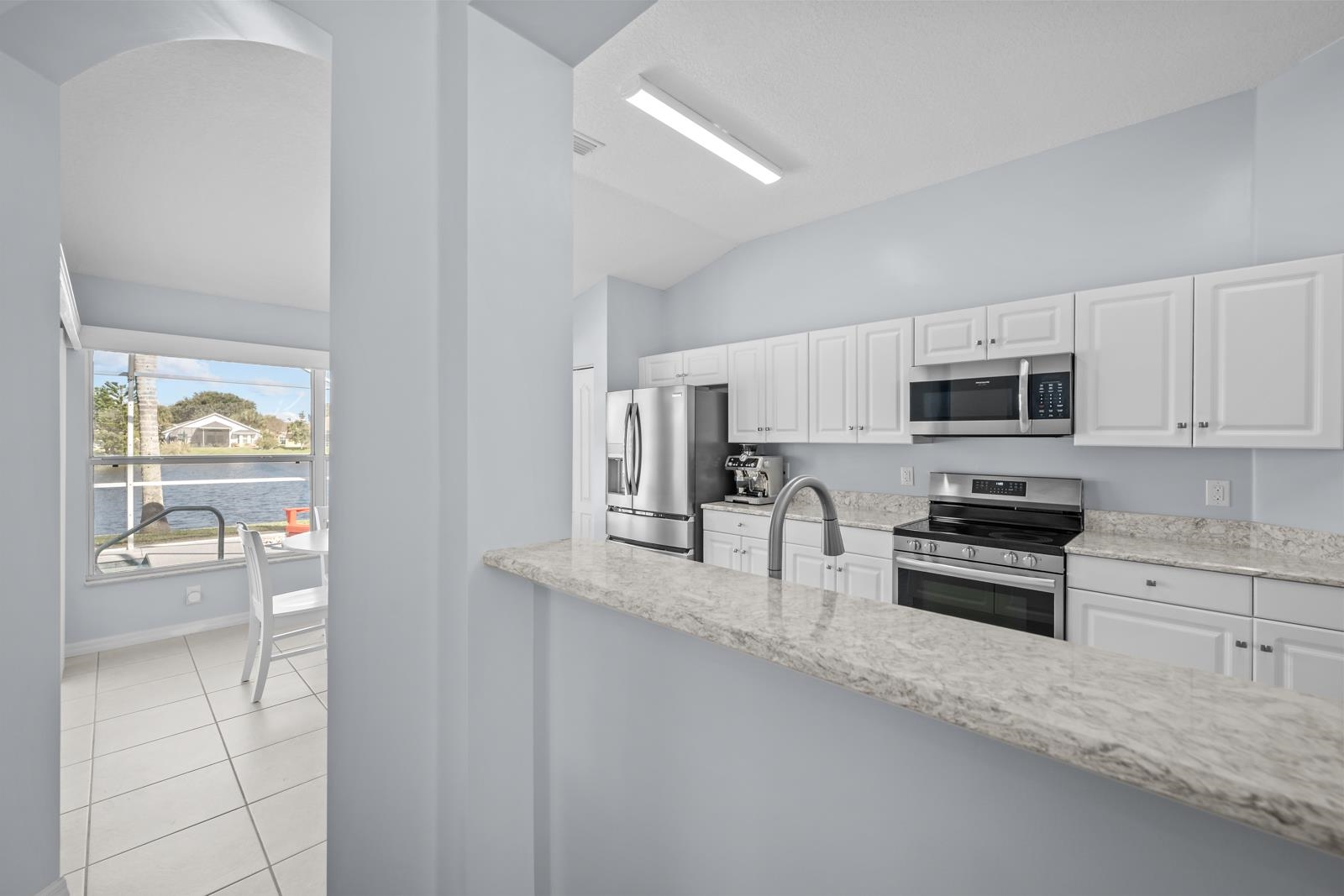 Image 15 of 68 For 1116 Compass Row