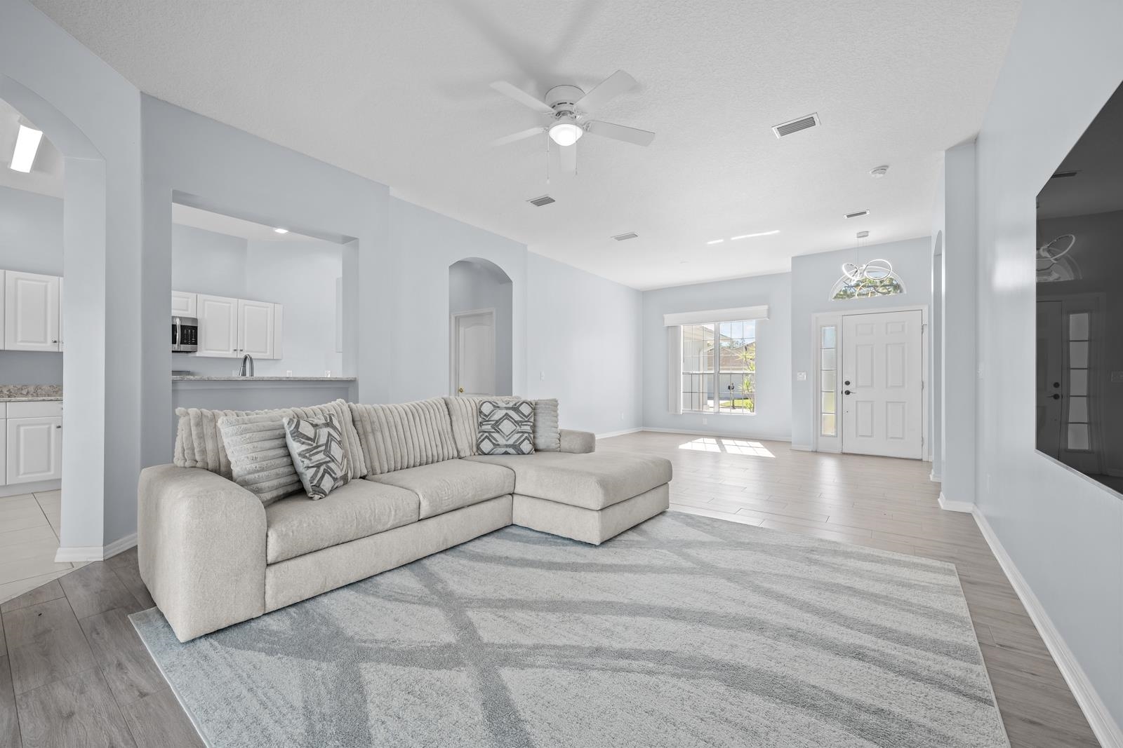 Image 7 of 68 For 1116 Compass Row