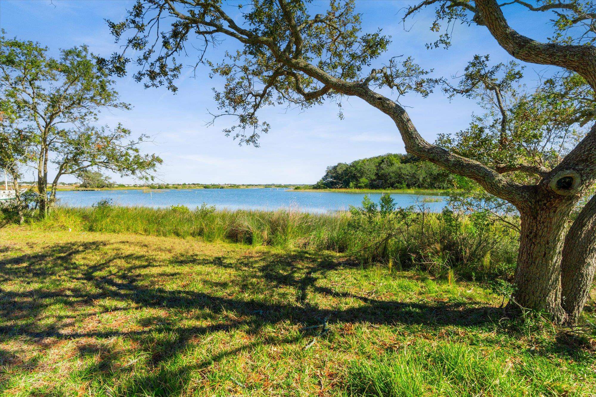 Image 17 of 38 For 1540 Arapaho Ave