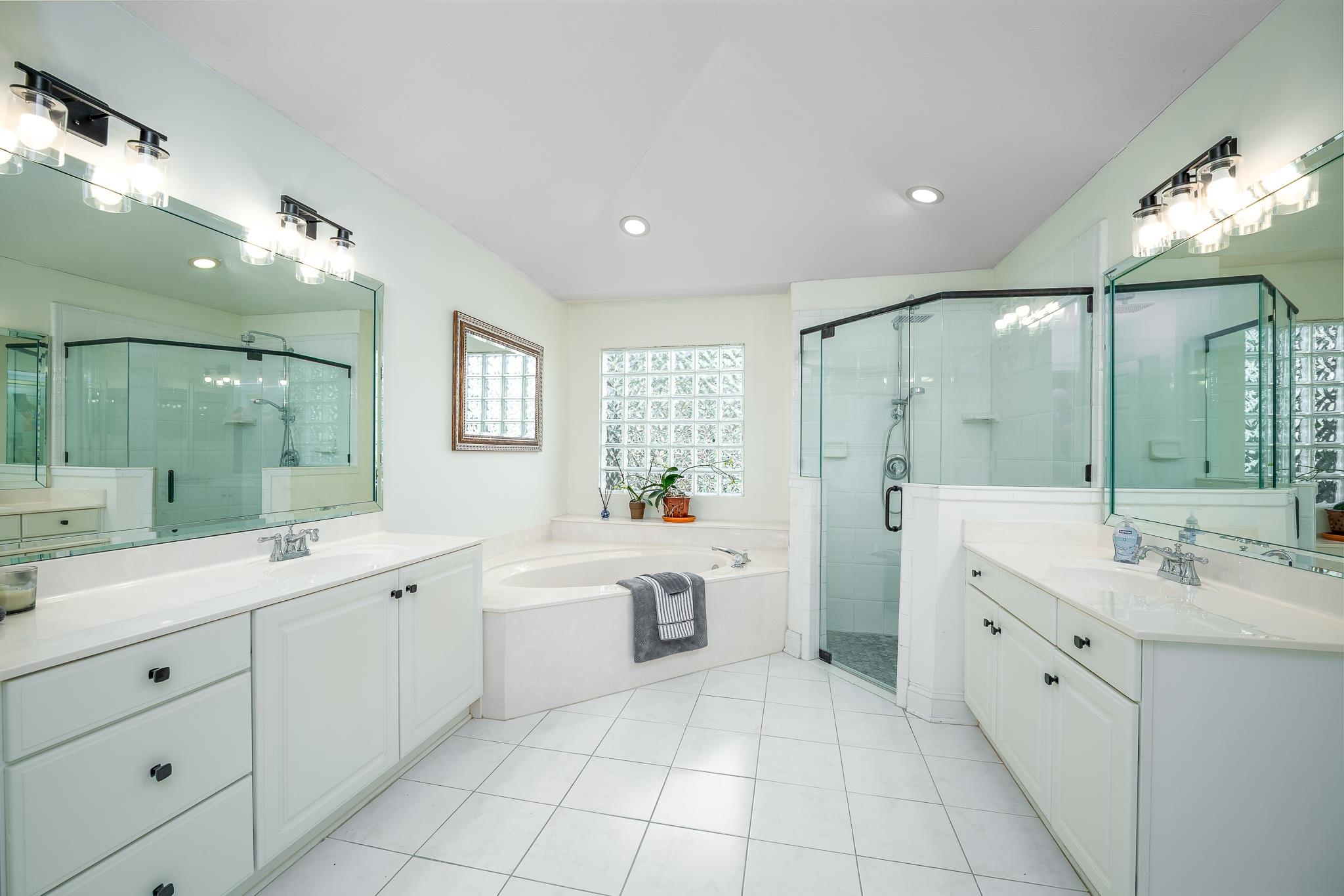 Image 16 of 69 For 1242 Cunningham Creek Dr