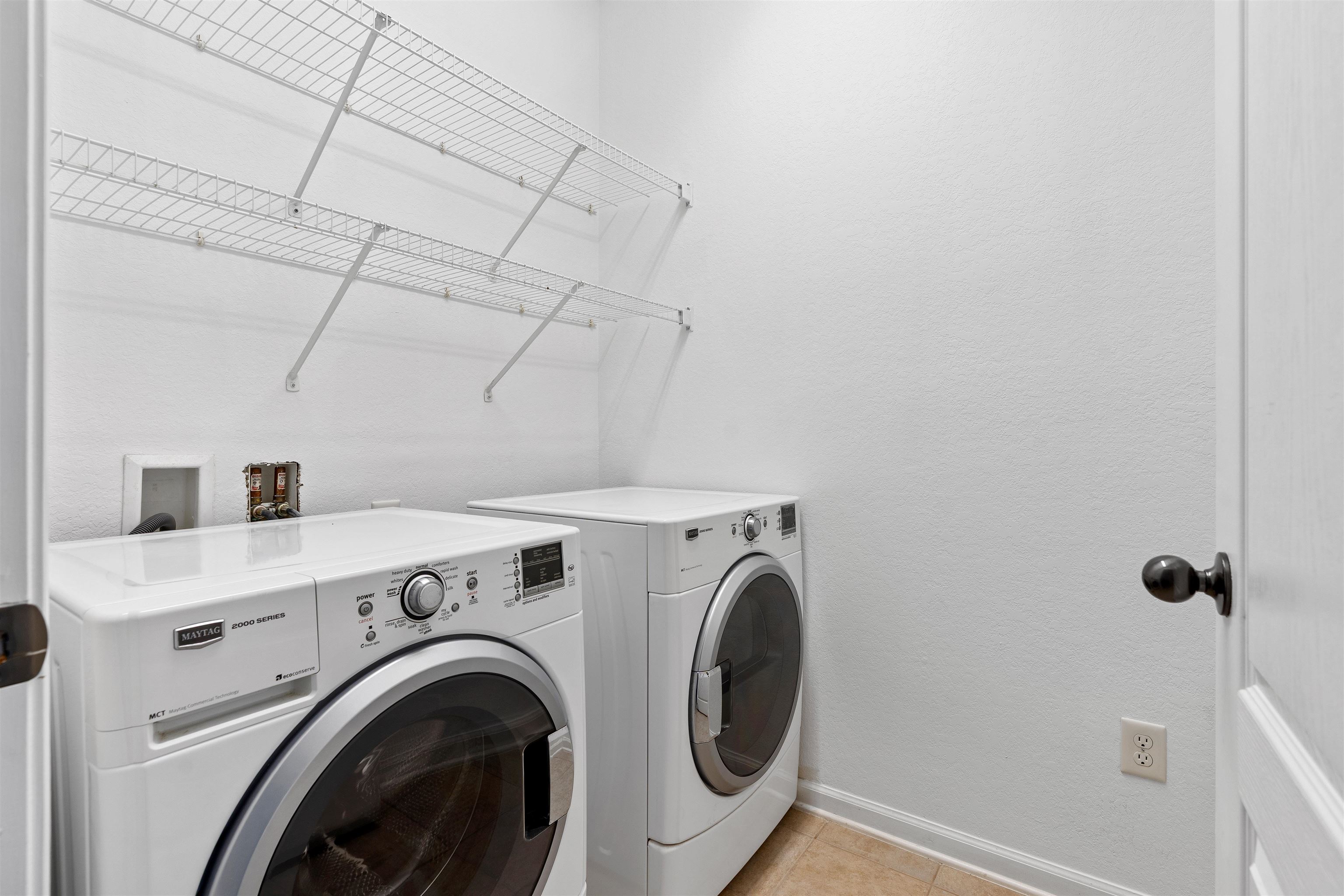 Image 23 of 78 For 215 Bayberry Cir  605