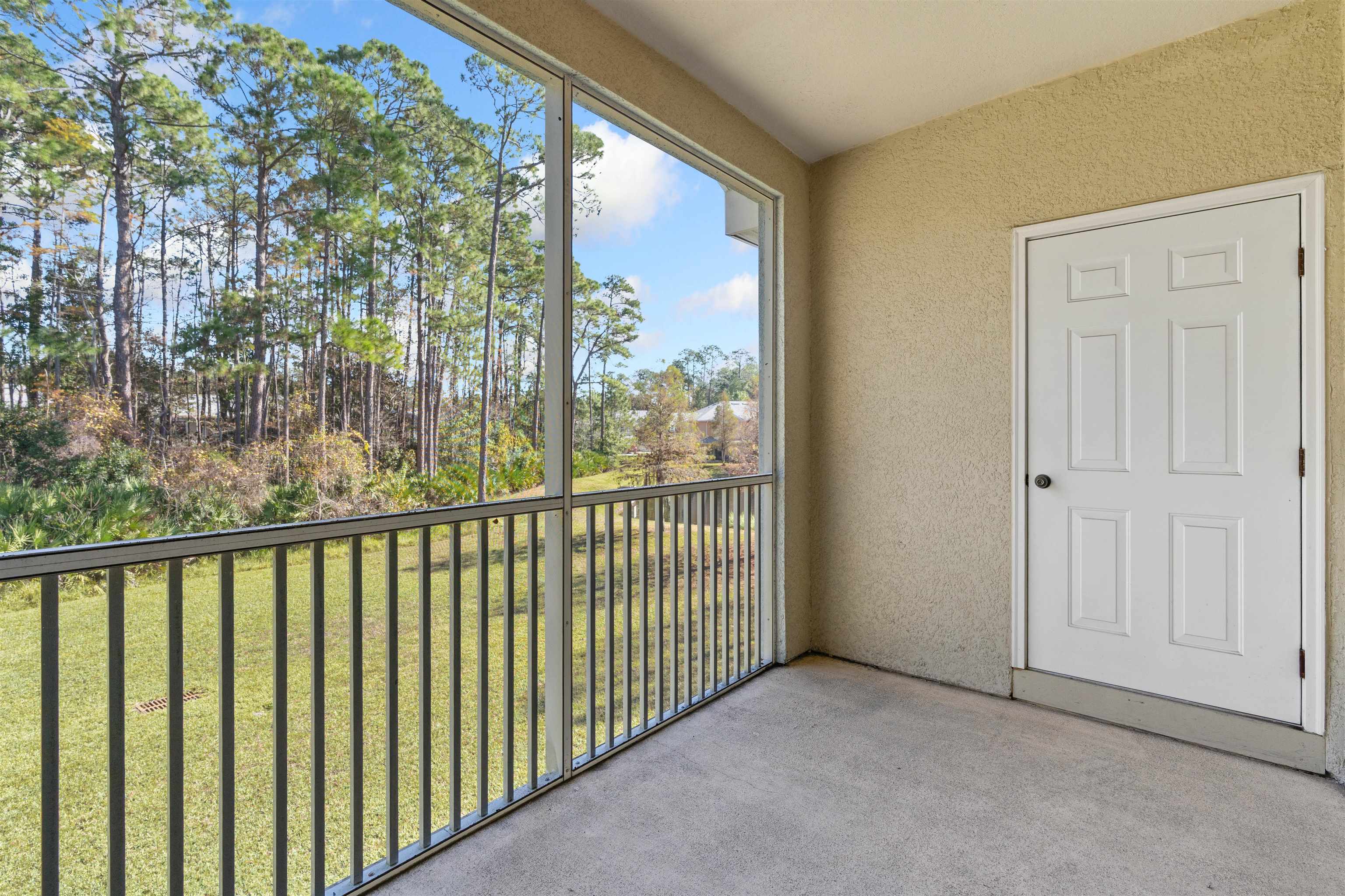 Image 29 of 78 For 215 Bayberry Cir  605