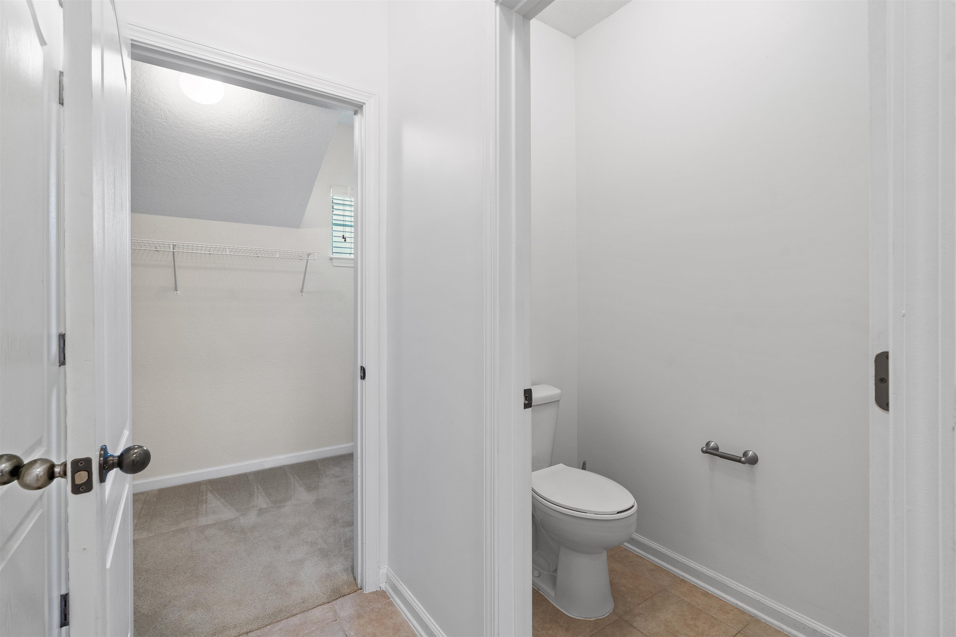 Image 47 of 78 For 215 Bayberry Cir  605