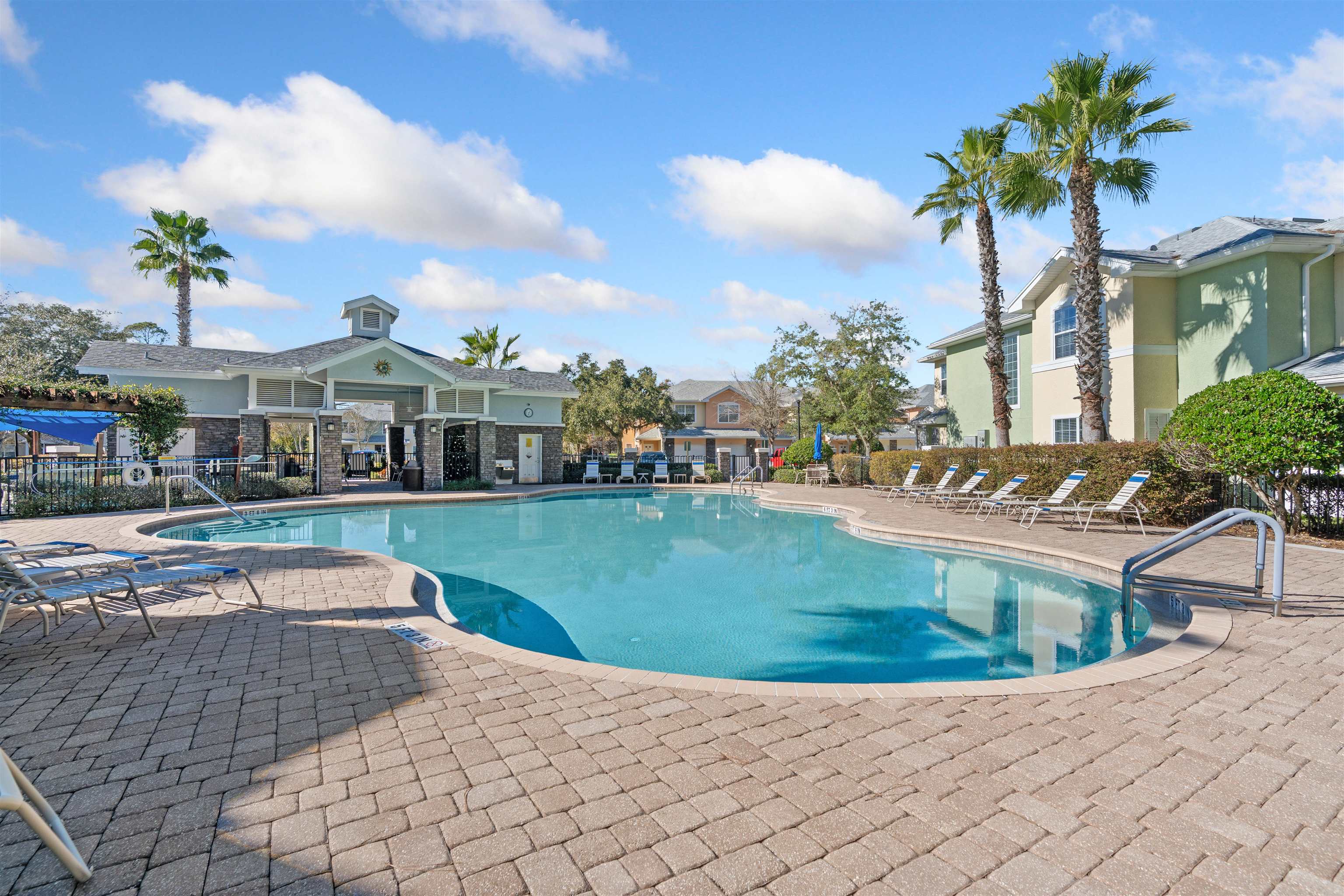 Image 72 of 78 For 215 Bayberry Cir  605